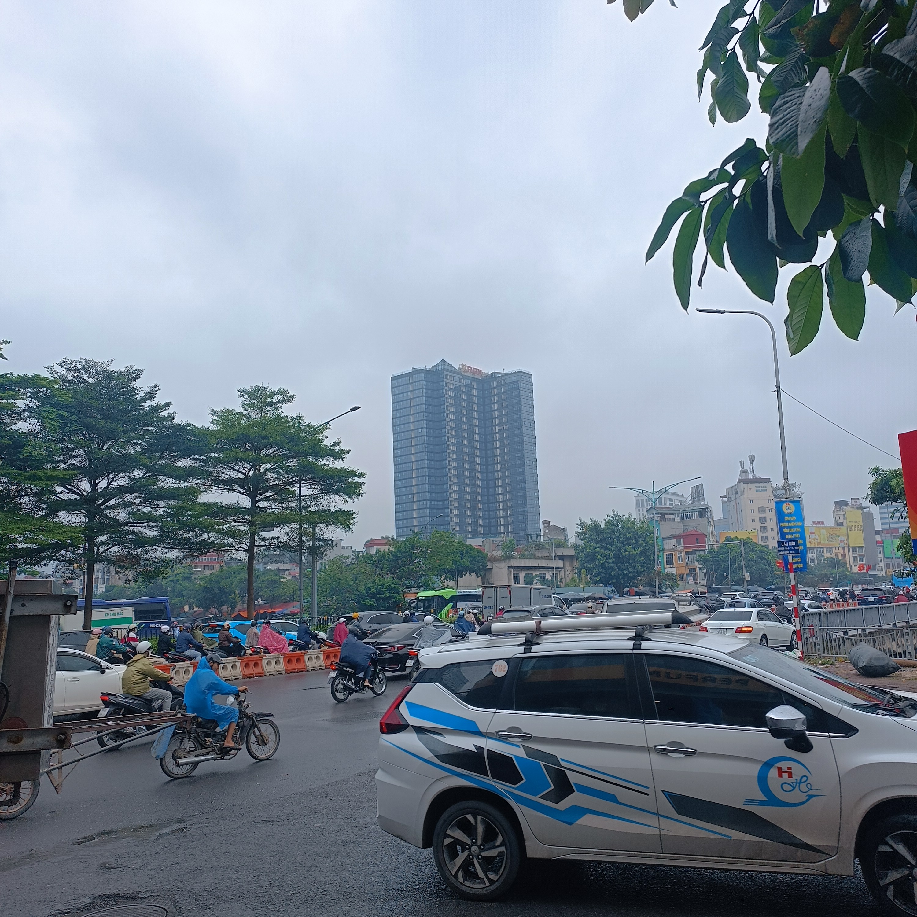 🌏HƠN 30 TỶ. MẶT PHỐ KIM GIANG, 83M2 x 6 TẦNG, THANG MÁY, MẶT TIỀN 4M.