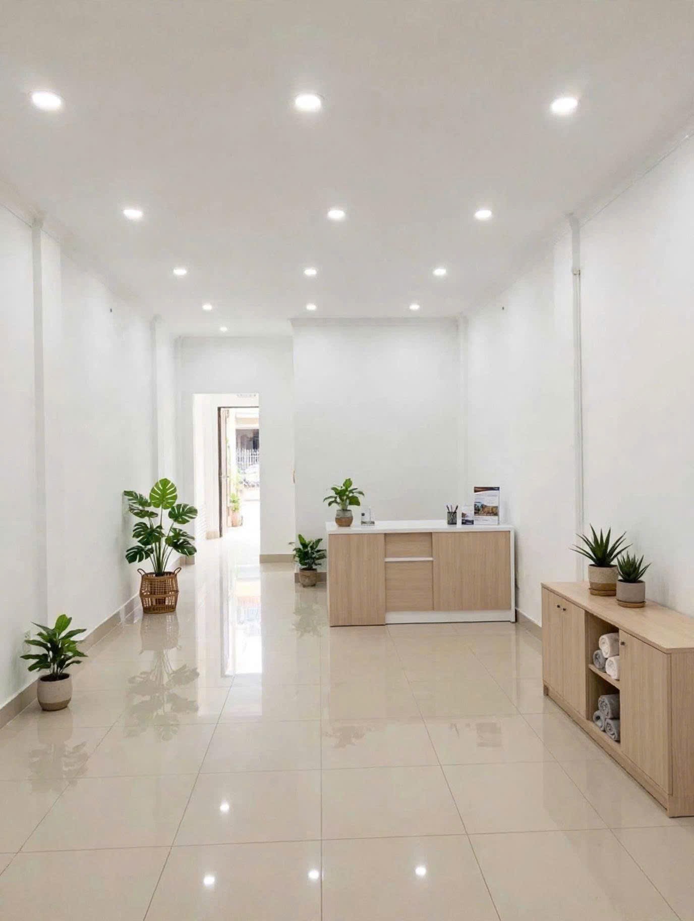 Mặt tiền Nguyễn Tất Thành - 63m2 ( 4×16.5m) - Chỉ 13 tỷ hơn - Thu 420tr/năm