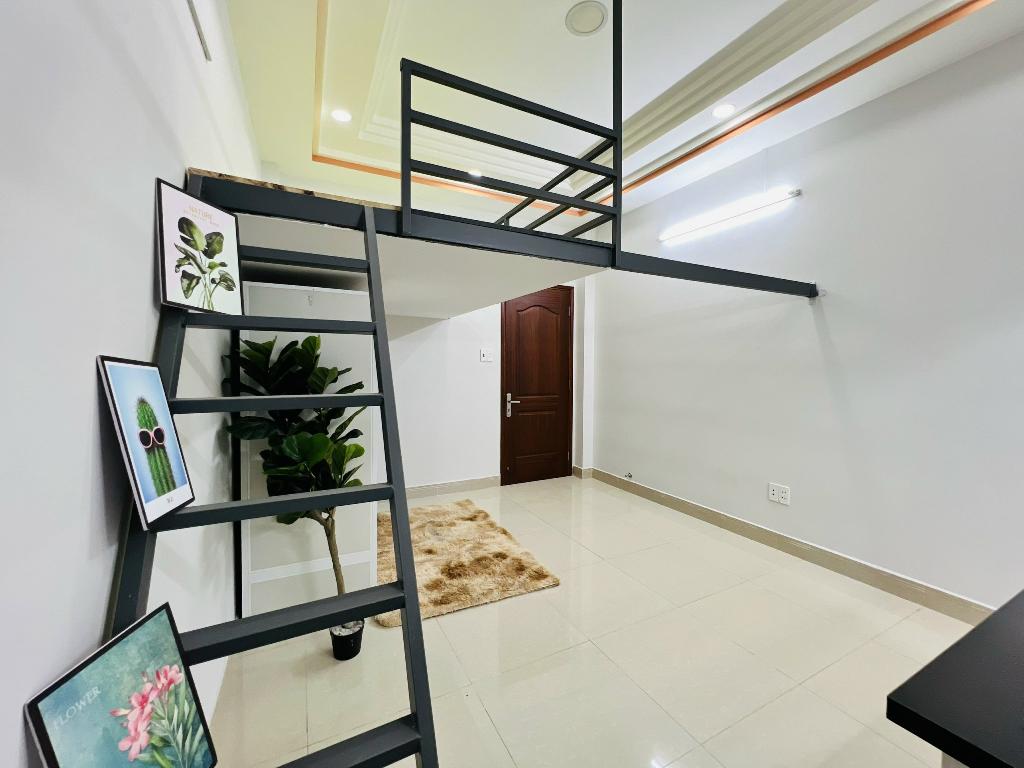Bán nhà mặt phố Quận 6, 5 tầng, diện tích 67m², giá 8.6 tỷ đồng