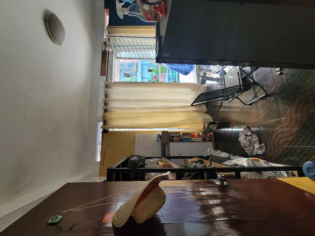 Nhà mặt phố trung tâm Quận 10, ngang rộng, giá tốt
