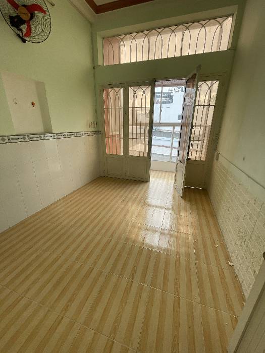 Bán nhà 3 tầng 56m², hẻm xe hơi, rộng 6m tại Tân Bình