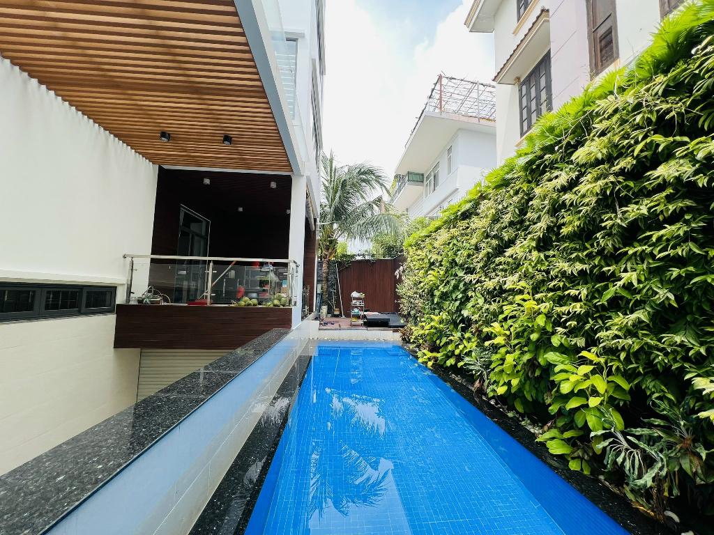 Bán biệt thự lô góc 3 mặt tiền khu Thạnh Xuân Quận 12 diện tích 484m2 giá 39.99 tỷ