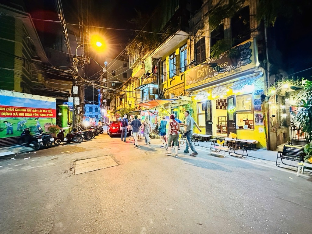 Nhà góc 3 mặt thoáng phố cổ, kinh doanh đỉnh, ô tô đỗ thoải mái