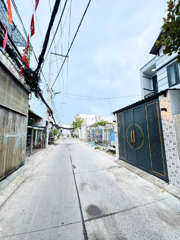Cơ hội sở hữu nhà riêng 2 tầng hẻm thông thoáng, giá tốt tại Phú Xuân