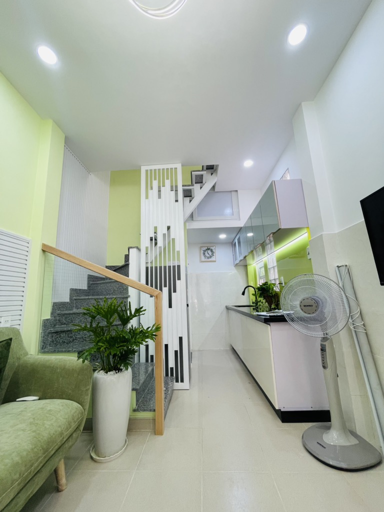 Nhà đẹp 3 tầng trung tâm Quận 3, tặng nội thất full