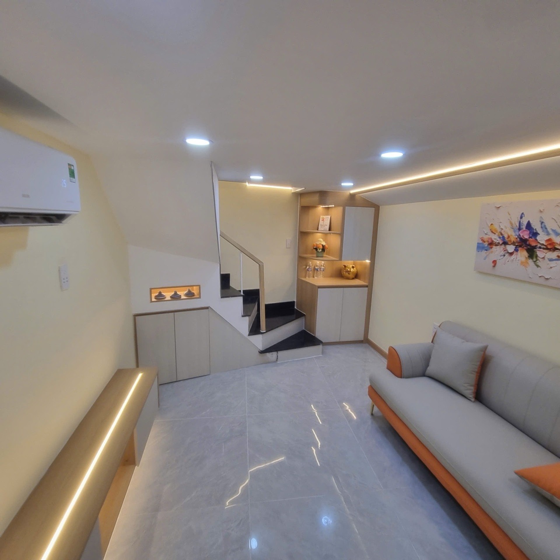 Diện tích : 3❌4m(12.4m2), tổng diện tích sử dụng 57m2 🎢Kết Cấu : Trệt , 3 Lầu ban công full gồm 2p