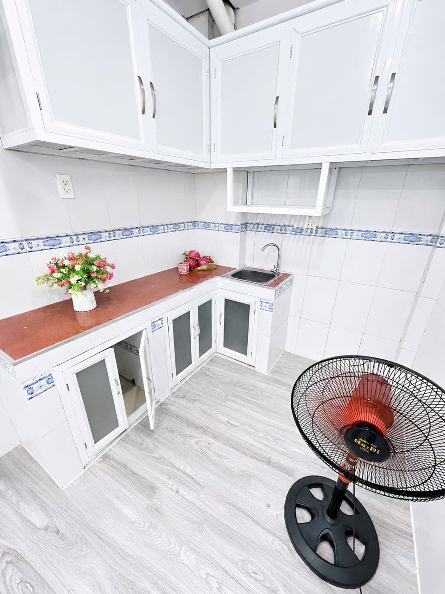 Nhà 4 tầng giá đẹp tại Hậu Giang, Quận 6