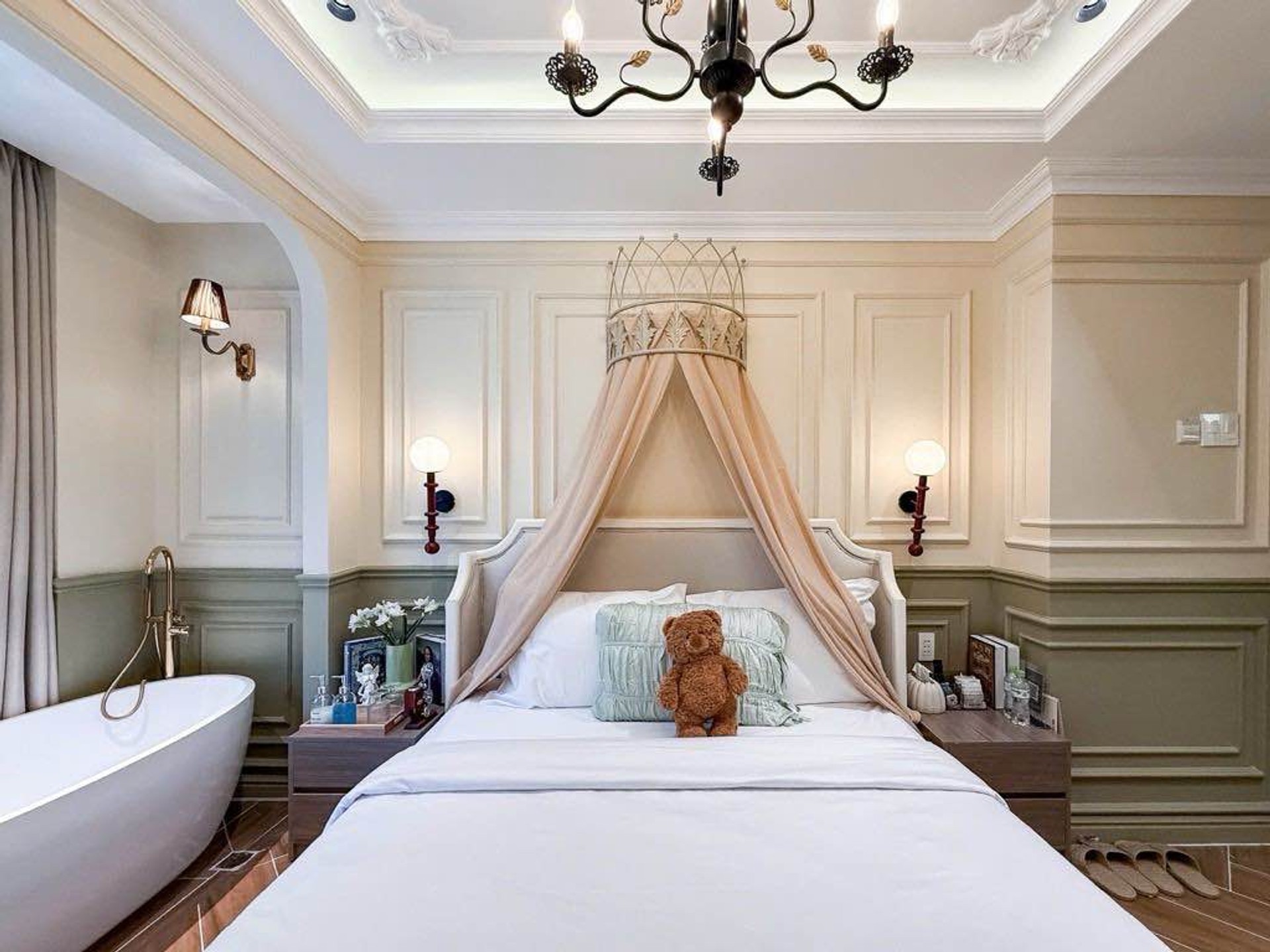 Cơ hội sở hữu tòa nhà 8 phòng ngay trung tâm Quận 10 với giá giảm sốc