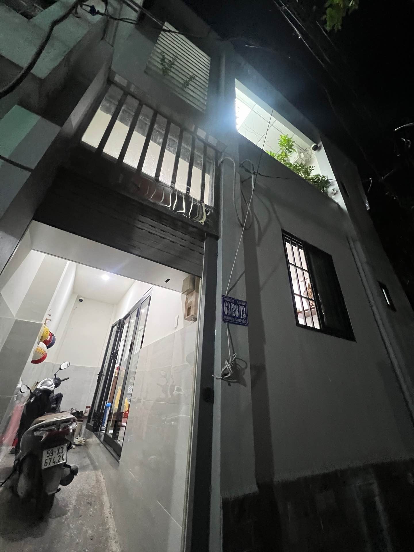 Nhà mặt phố Trường Thọ, 2 tầng, rộng rãi, giá hấp dẫn