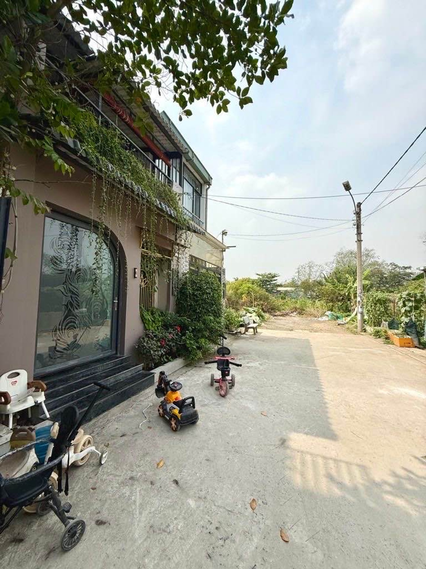 Nhà 2 tầng, 3 phòng ngủ, giảm giá sốc tại Trường Lưu