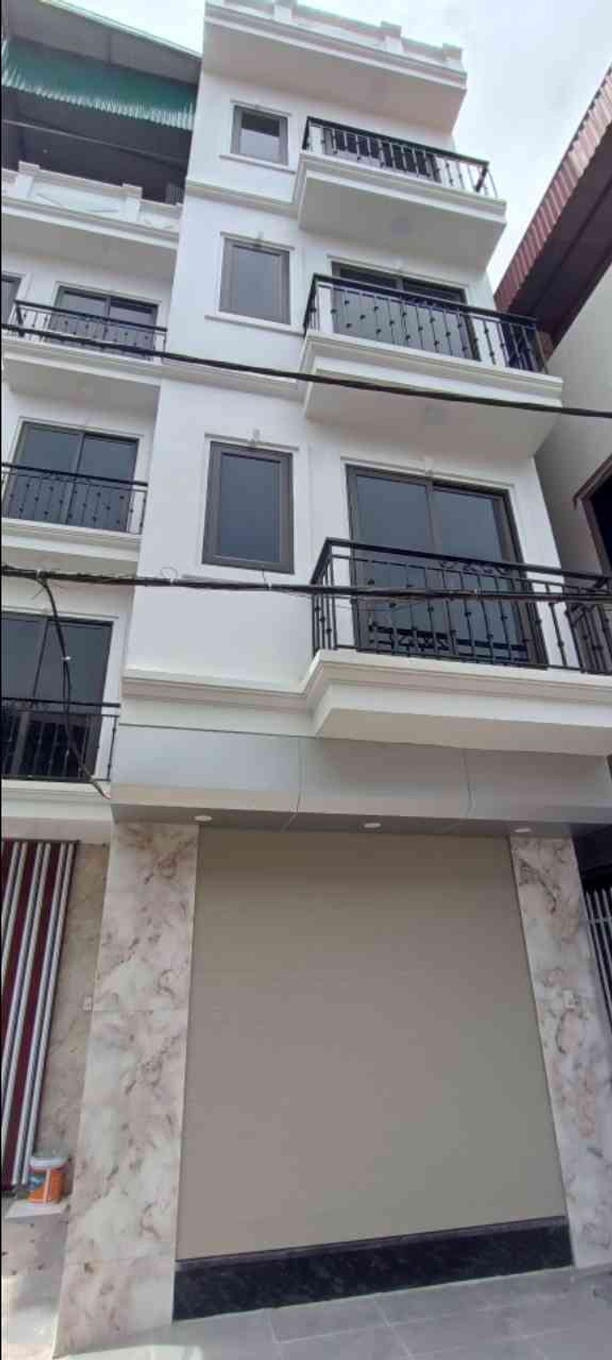 Nhà 5 tầng 6PN, 7WC ngõ ô tô, lô góc gần Vinhomes Đan Phượng