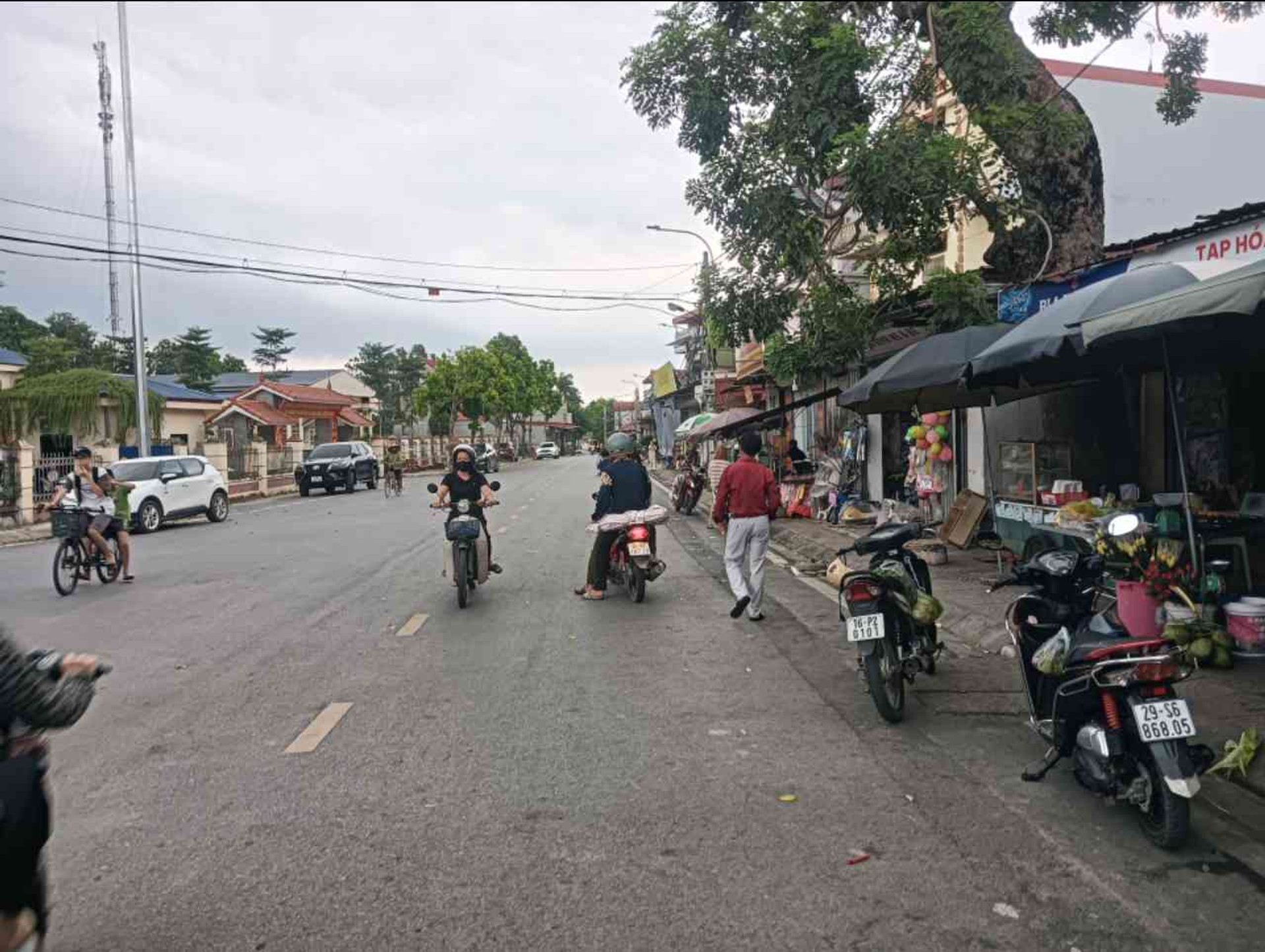 Nhà mặt phố Đức Hậu giá tốt, kinh doanh thảnh thơi