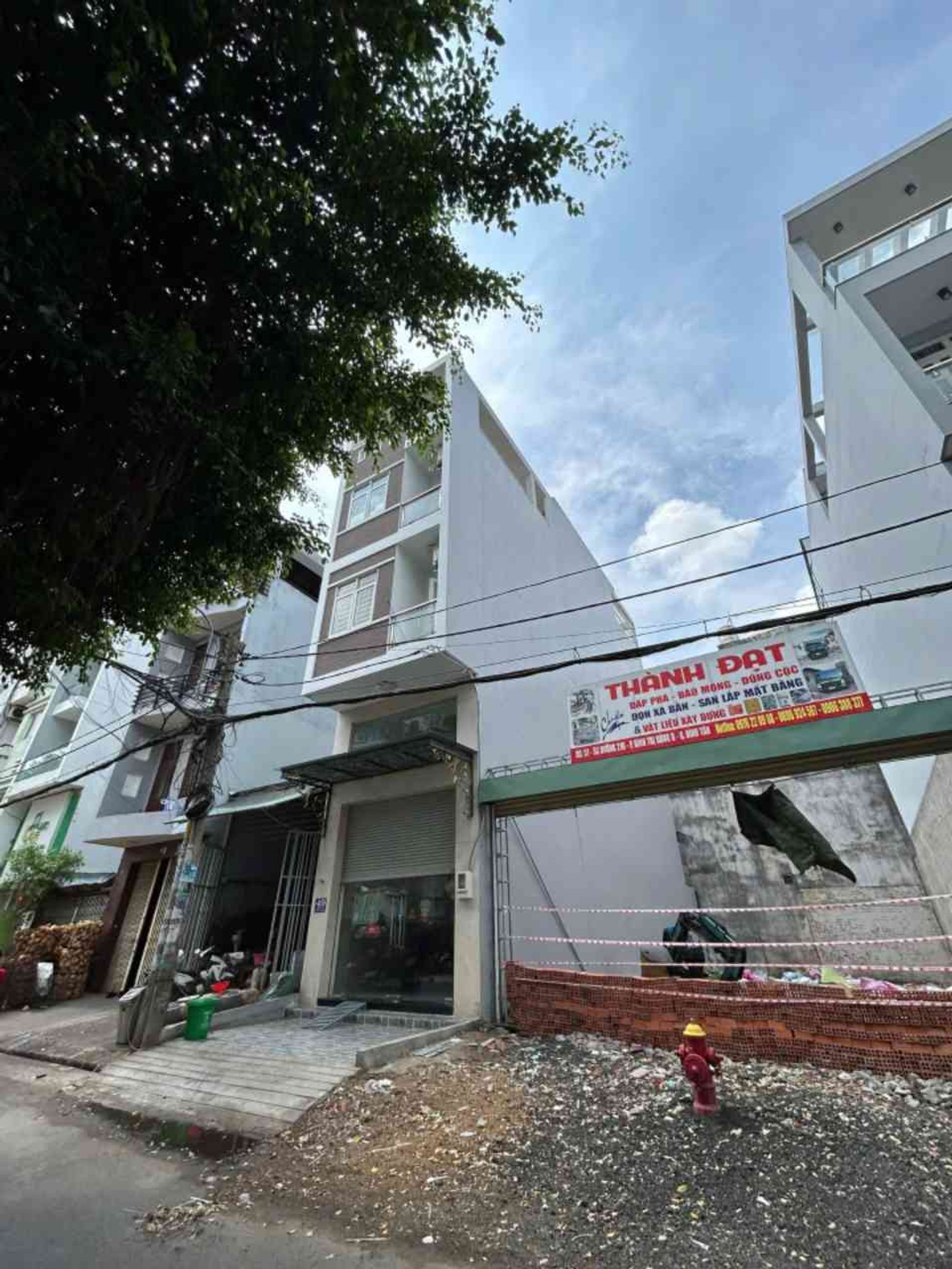 Nhà mặt phố Bình Tân, rộng 72m², đầy đủ tiện nghi giá 13.5 tỷ