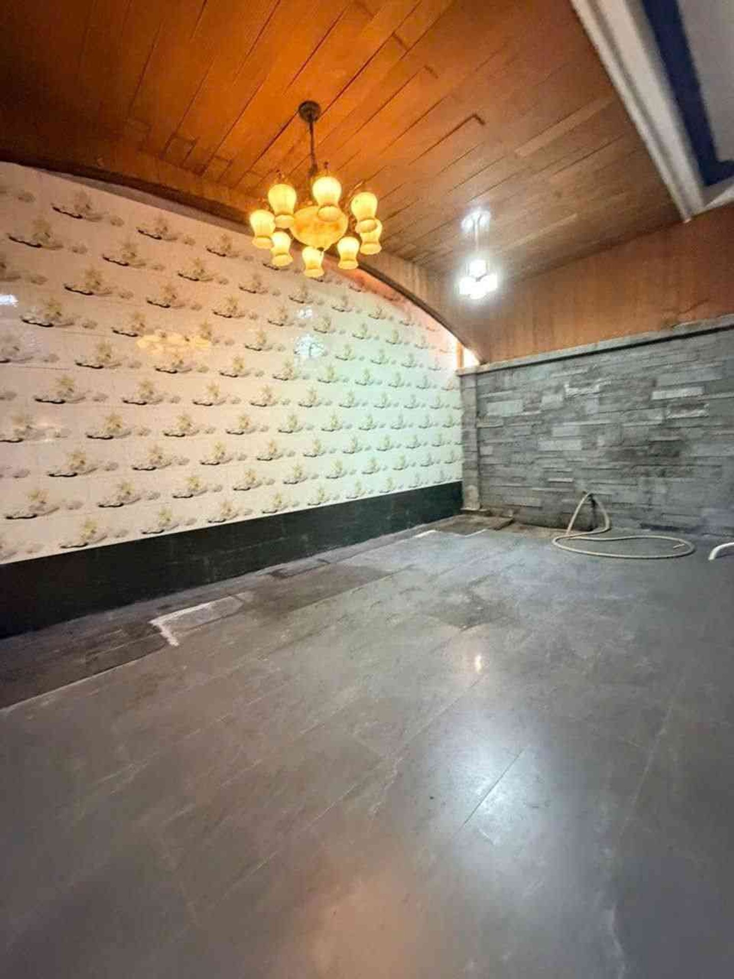 MẶT TIỀN NGUYỄN THỊ LẮNG – NGANG KHỦNG 8M/8.5M x 40M – NHÀ 3 TẦNG –