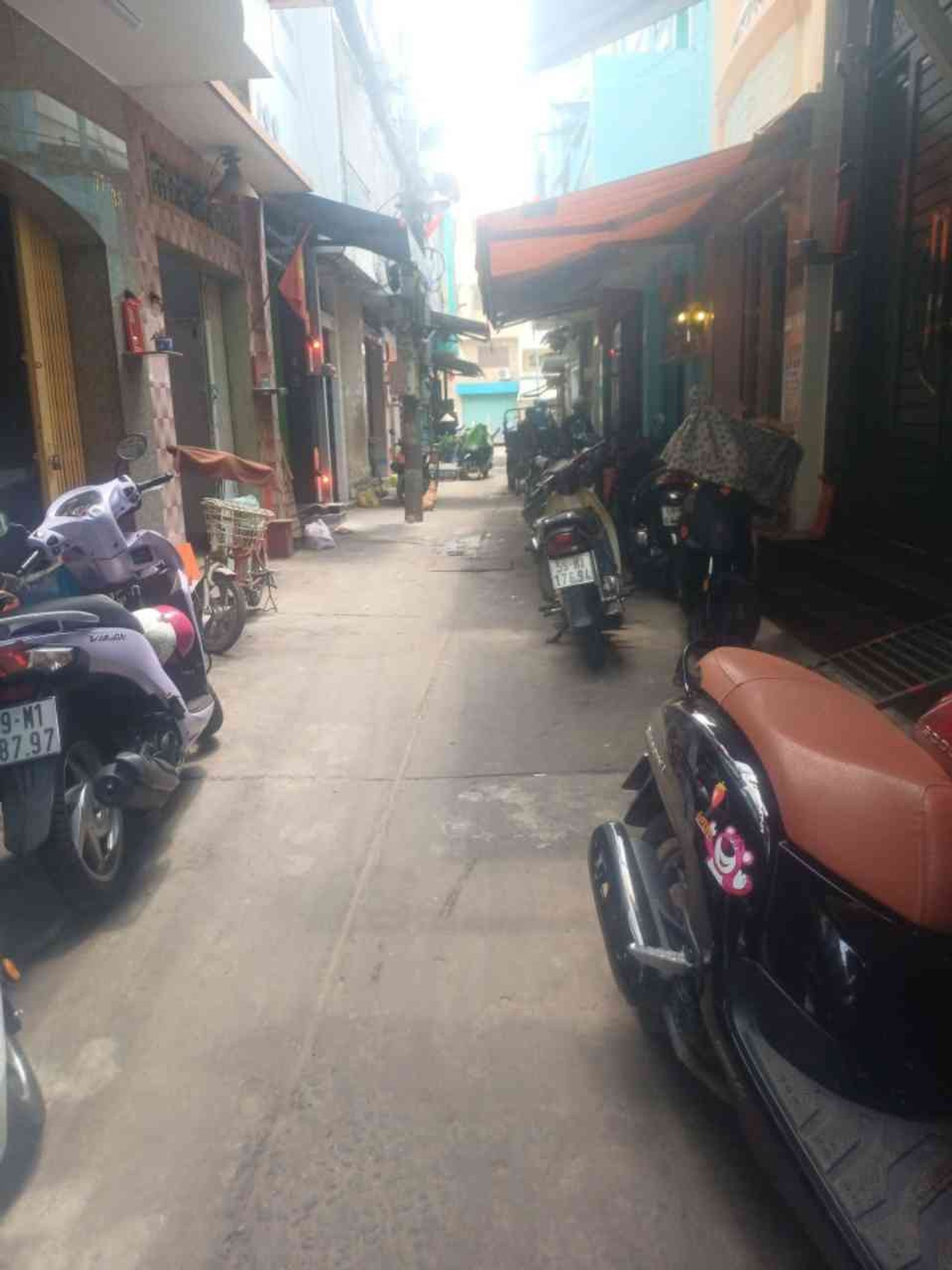 kinh doanh 👉 Diện tích: 3m x 9m 👉 Kết cấu: Trệt + 3 Lầu đúc BTCT kiên cố 👉 Hướng: Nam (mát mẻ qu