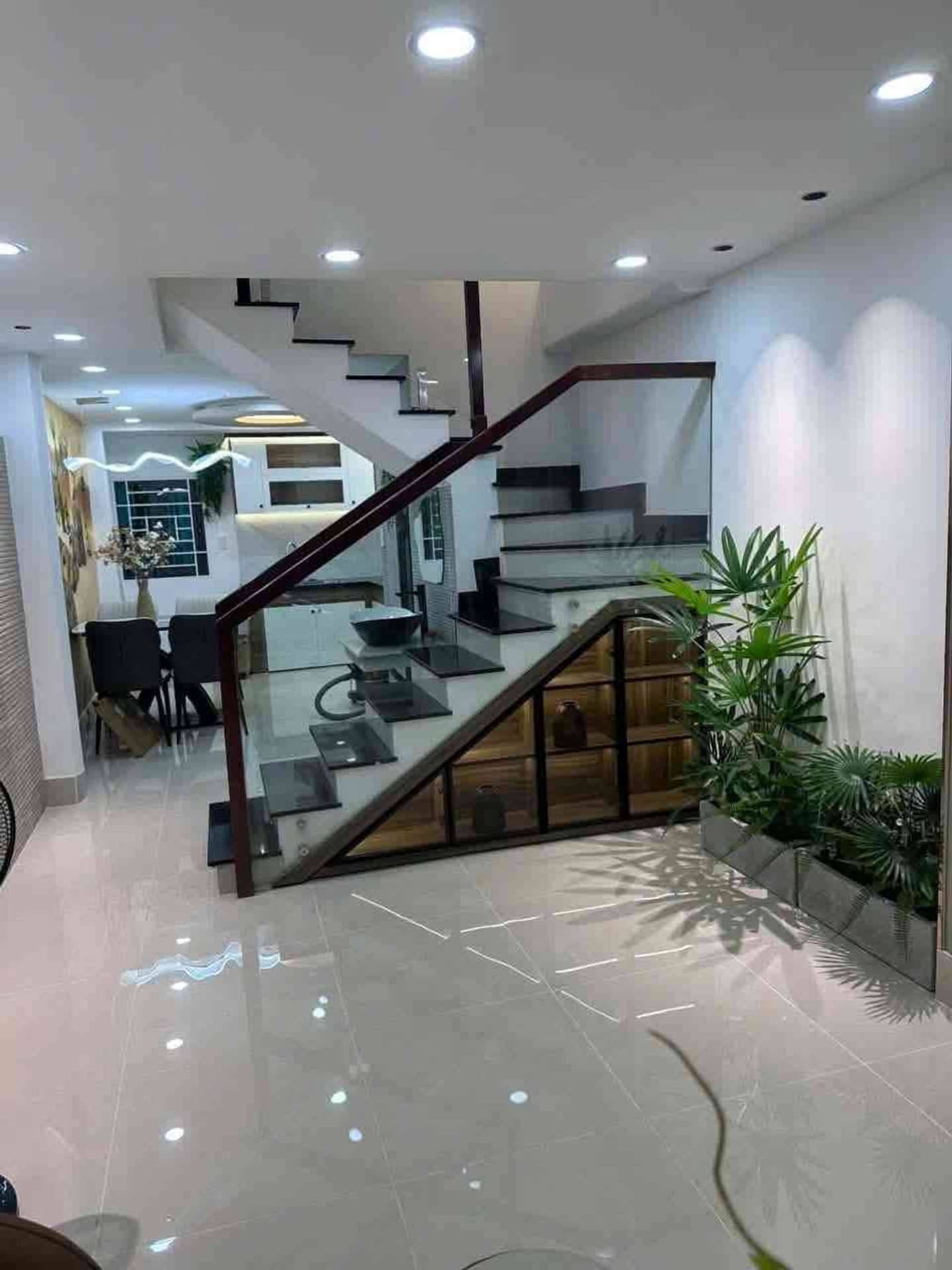 Bán nhà phố 3 tầng 3 phòng ngủ với 2 mặt tiền hẻm ô tô tại Thông Tây Hội, giá hợp lý