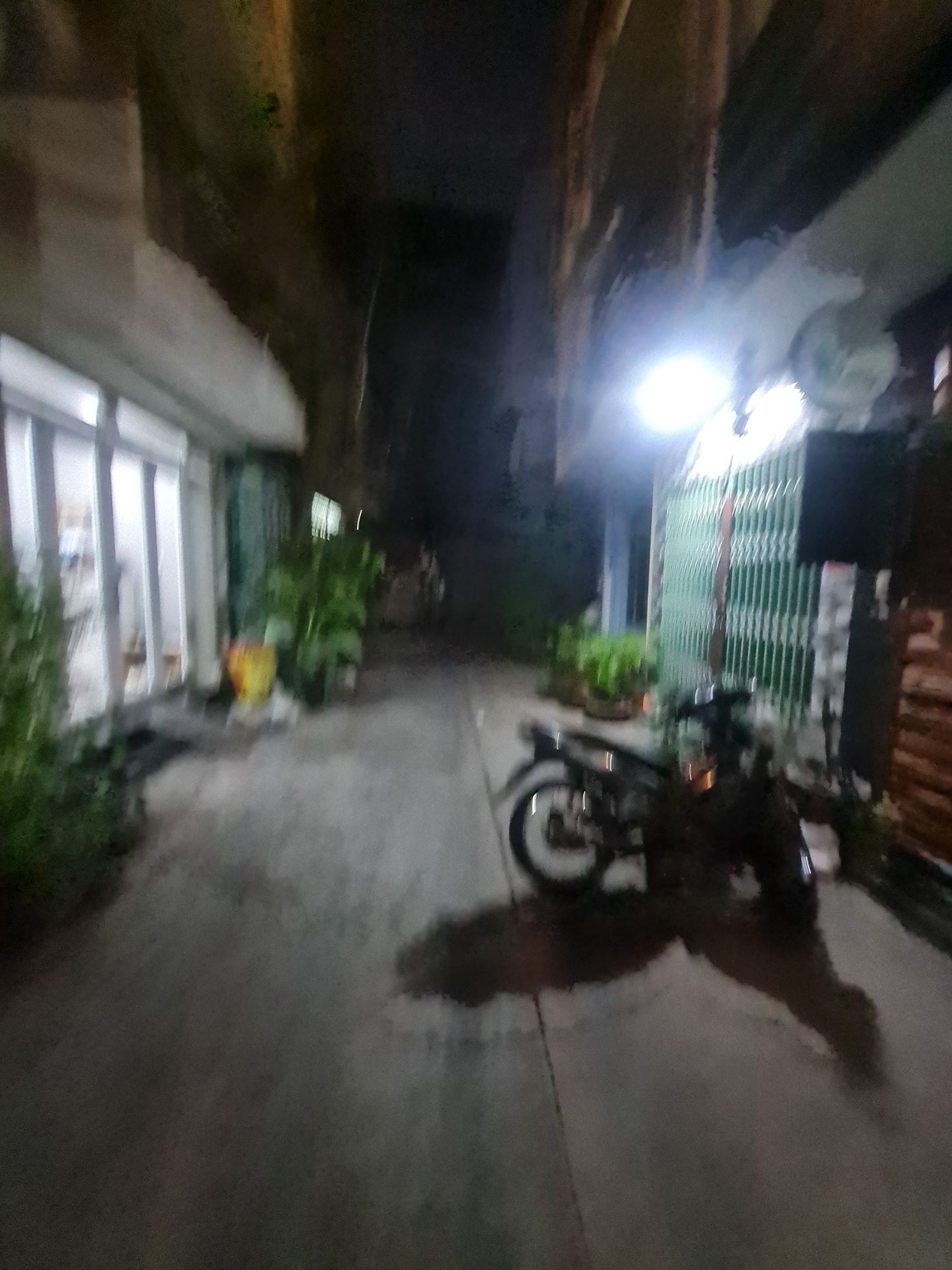 Nhà hẻm xe hơi gần trung tâm quận 3, giá tốt