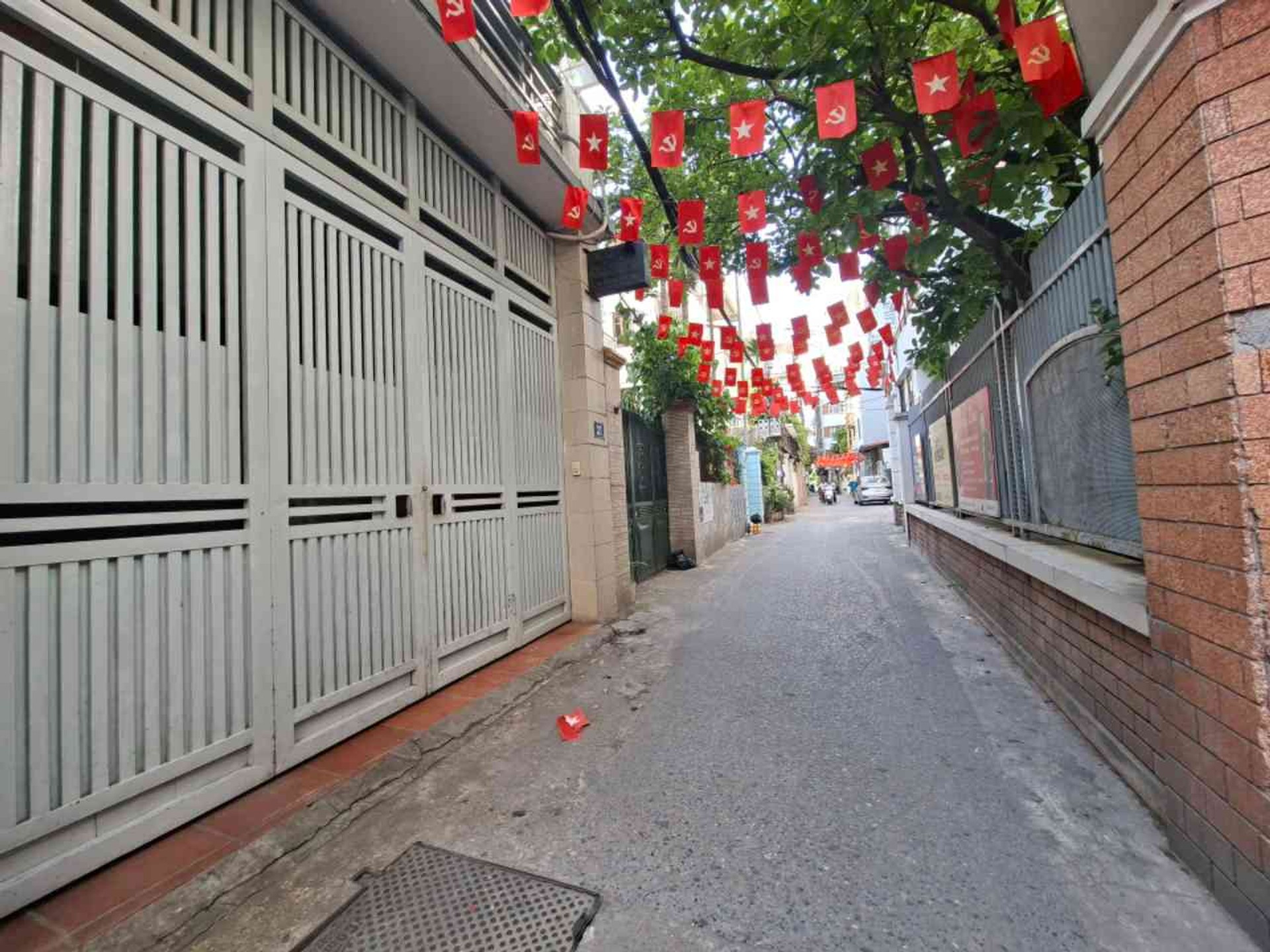 Đất vàng Bồ Đề Long Biên, lý tưởng cho nhà phố 7 tầng. Gần công viên trường học. Ô tô vào. 12.2 tỷ