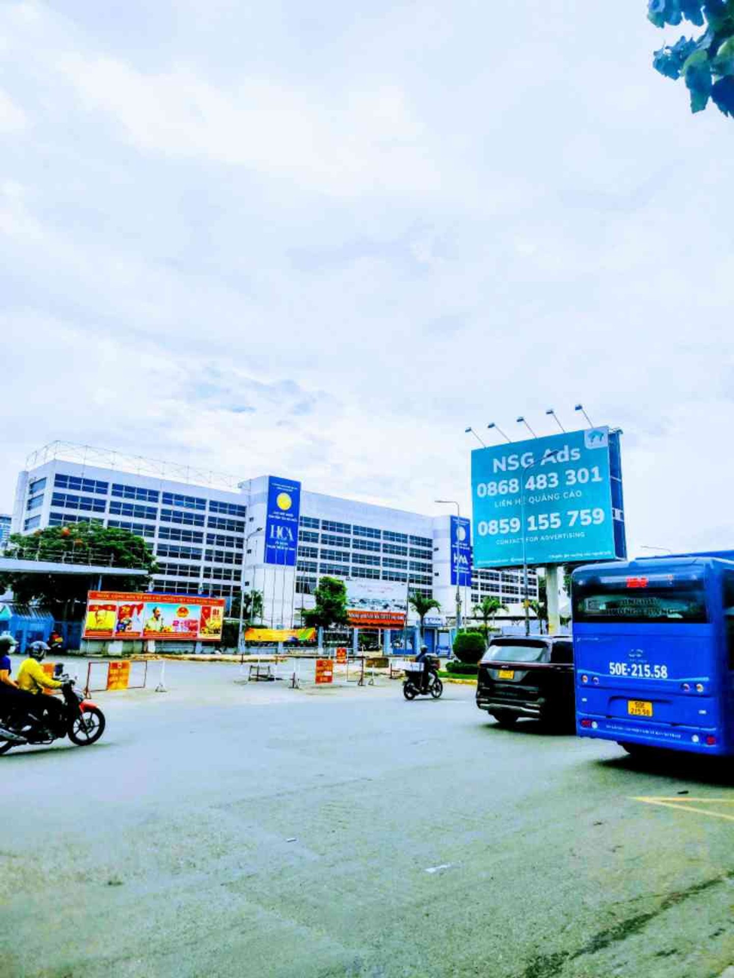 Nhà mặt phố rộng rãi ngay ngã tư Bảy Hiền, tiềm năng cực lớn