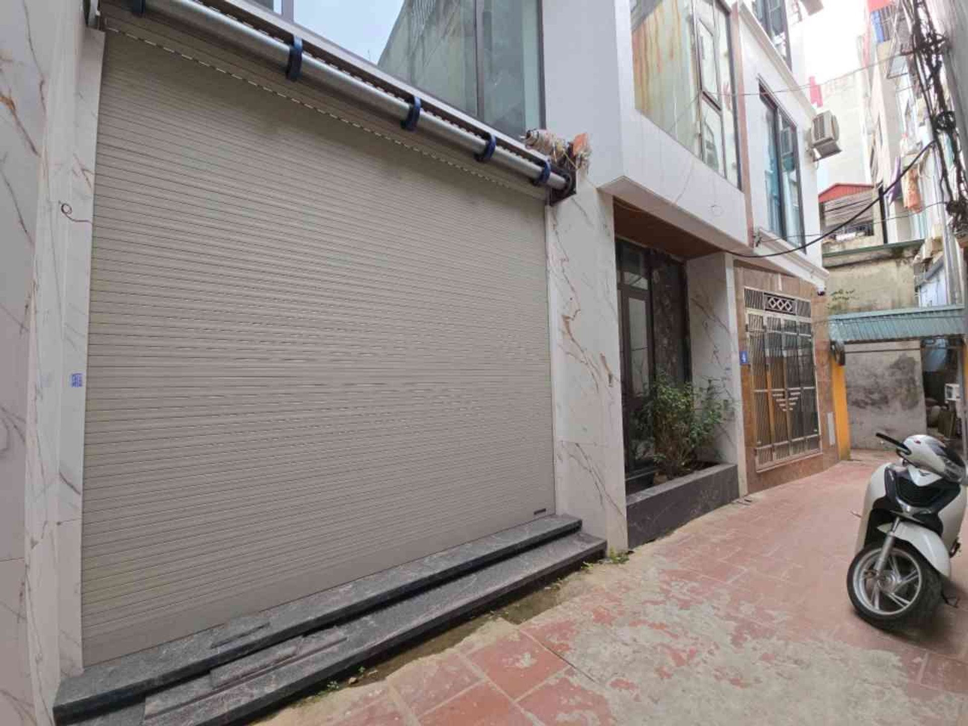 Siêu Phầm KIM Giang 73m 6 tầng Lô Góc Ô Chờ Thang Máy giá rất hợp lý chỉ 15tỷ Khu vực gần Công Viên