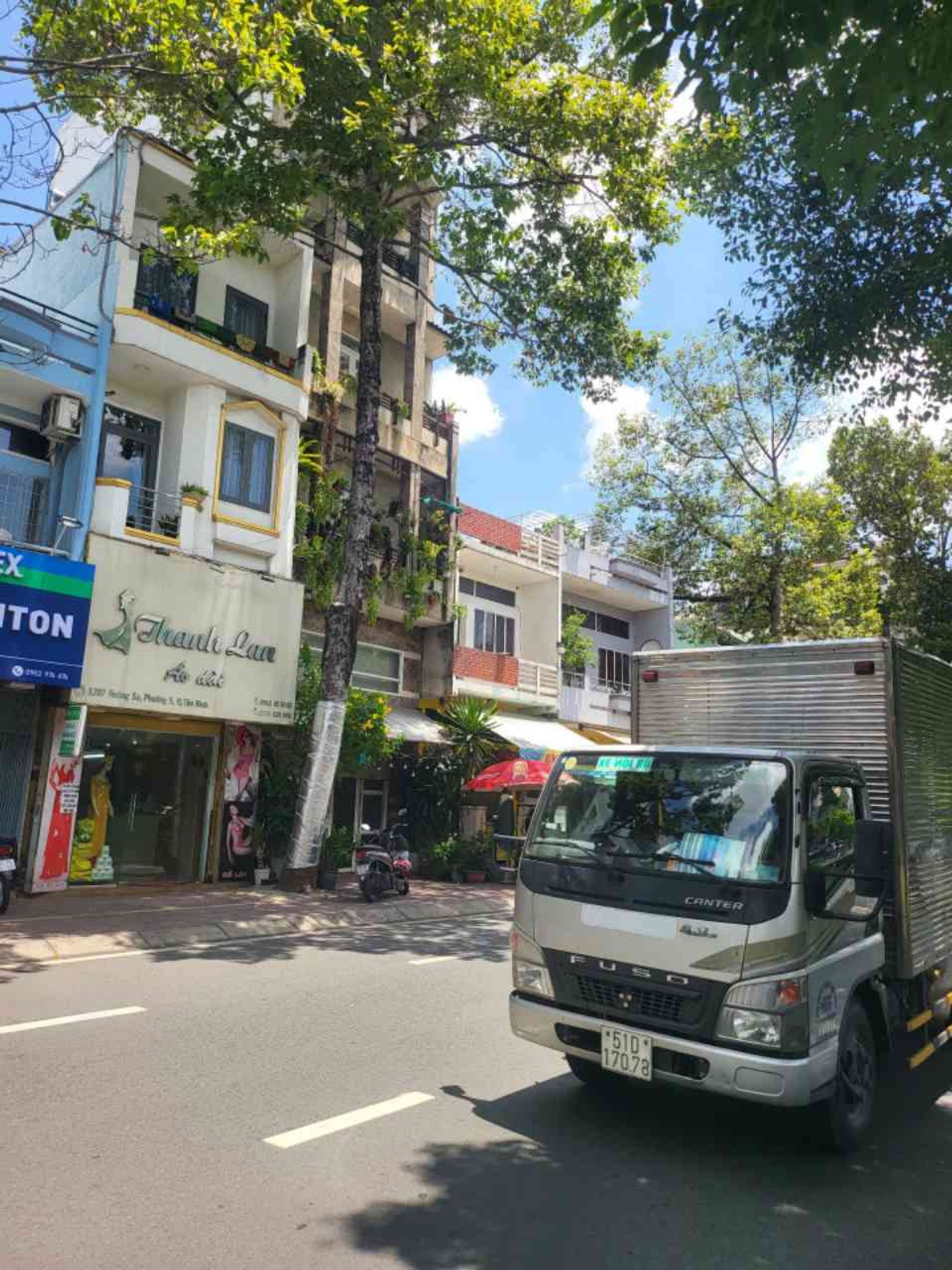Nhà mặt tiền Hoàng Sa - vị trí vàng, kinh doanh đỉnh