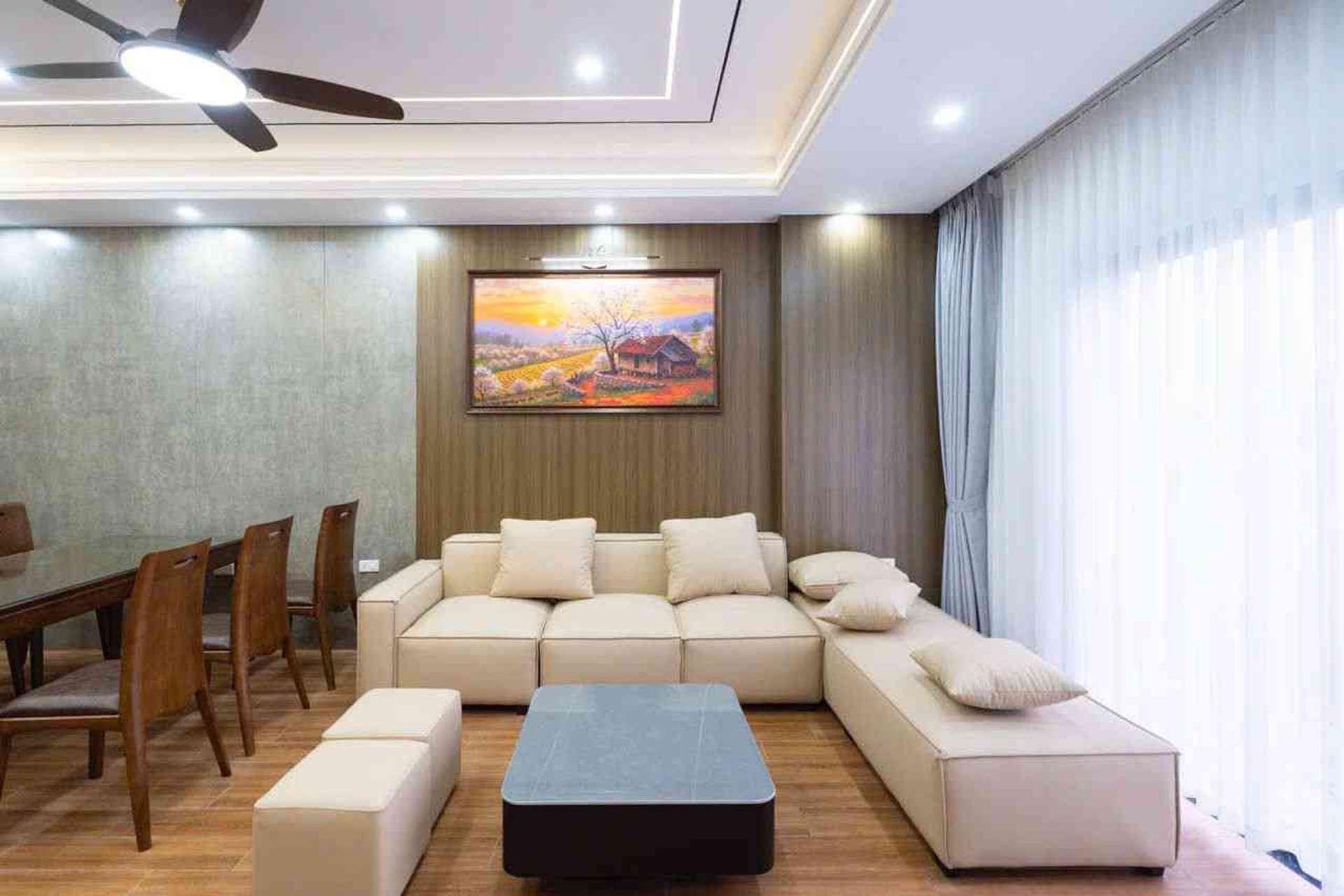 B.Á.N NHÀ THỊ TRẤN ĐAN PHƯỢNG , GARA Ô TÔ, THANG MÁY NHẬP, Ở SƯỚNG 50M2, 8.7 TỶ