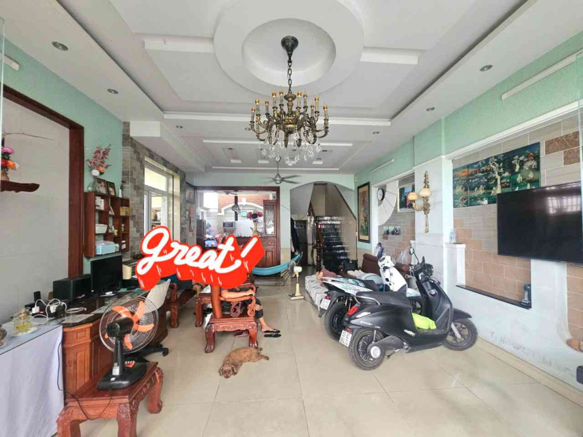 Nhà mặt phố góc đẹp, giá sốc ở Thủ Đức