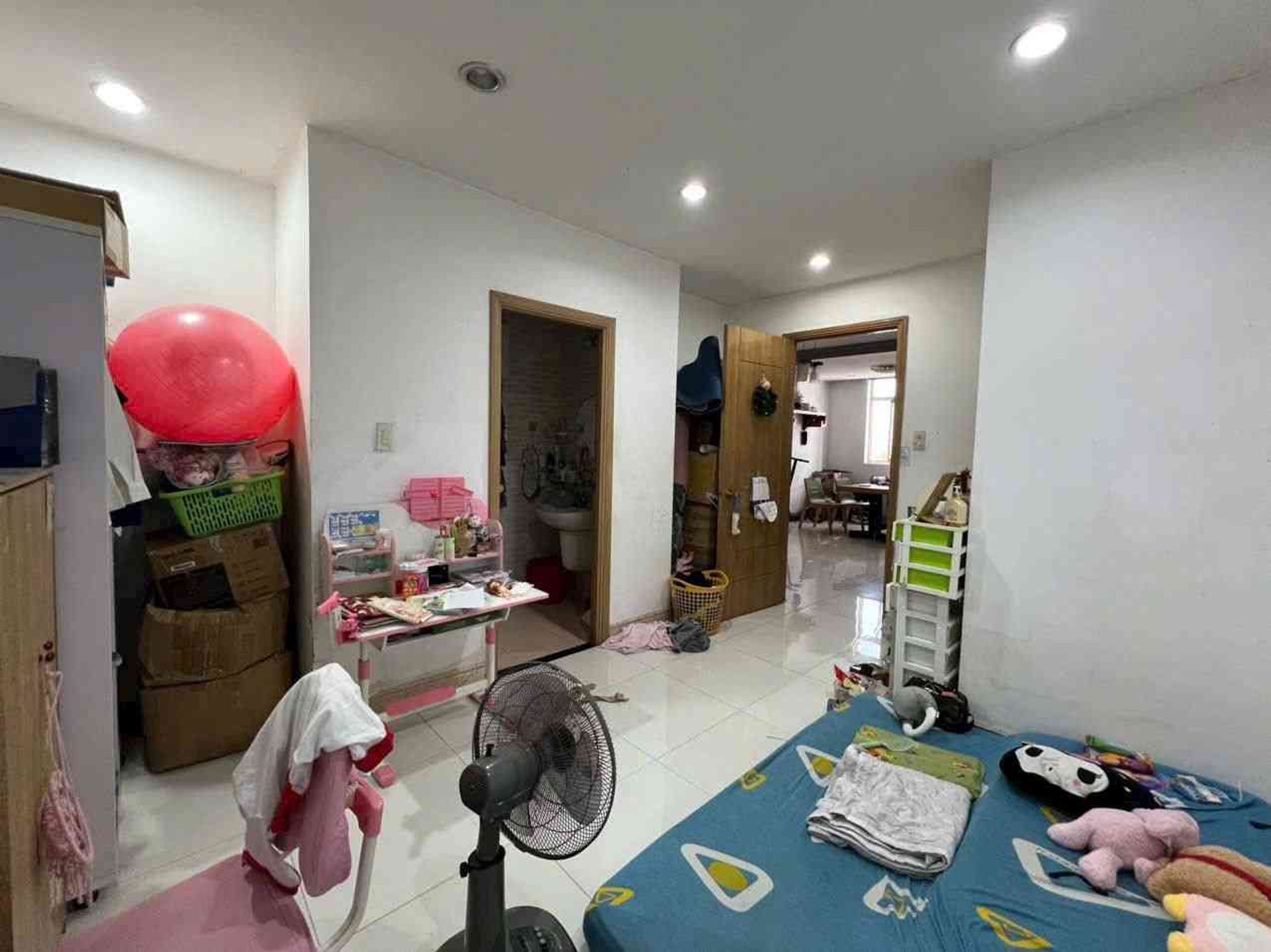 Căn hộ 3PN sang trọng quận 3, sẵn sàng dọn vào