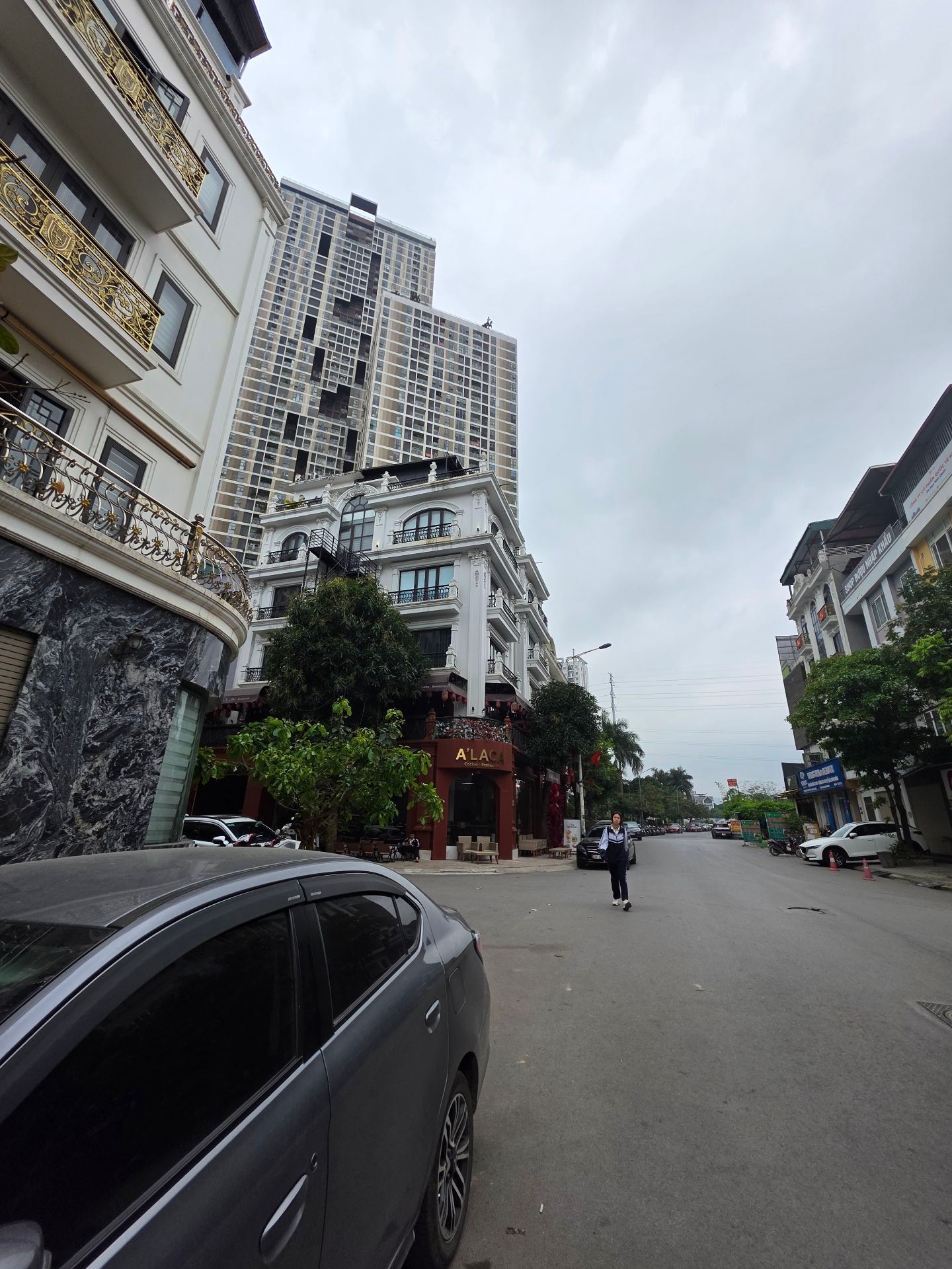 Liền kề đẳng cấp, thang máy, ô tô tránh thoải mái 83m2, vị trí vàng, 5 tầng, Mặt tiền 5m
