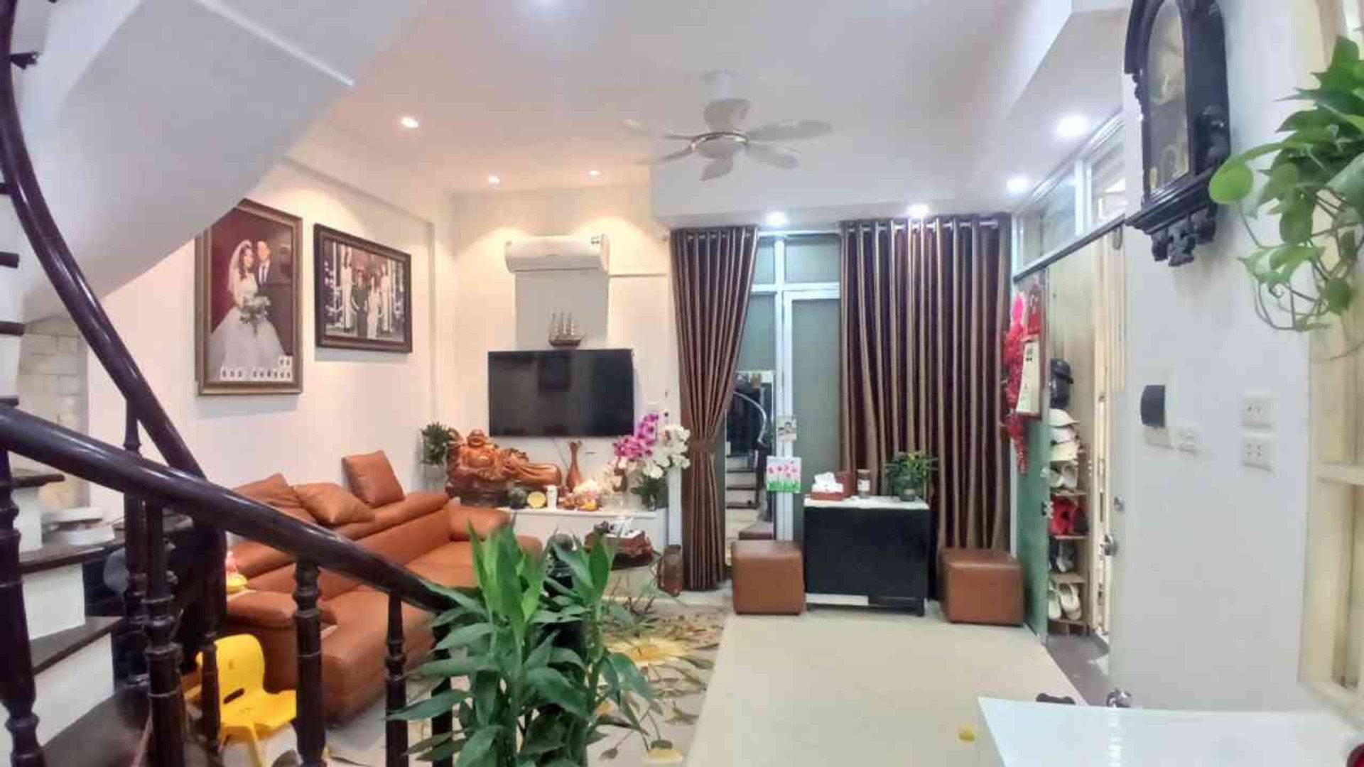 Bán nhà Đại Từ, 5 tầng lô góc, diện tích 30m², giá 8,4 tỷ