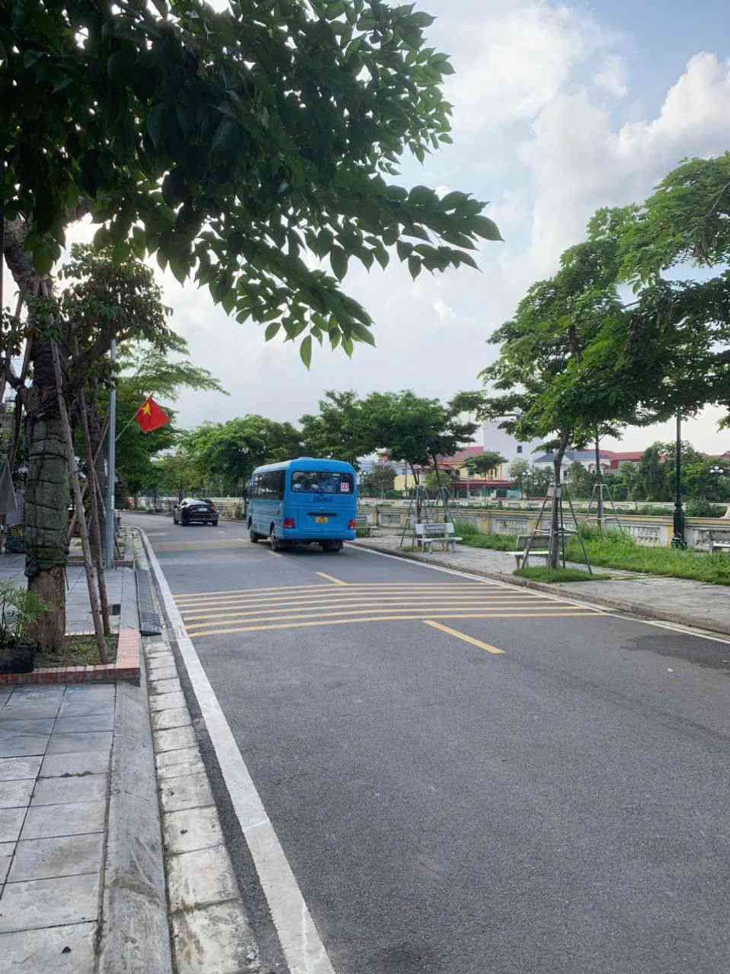 Giá rẻ - Đất Đông Anh view hồ và công viên