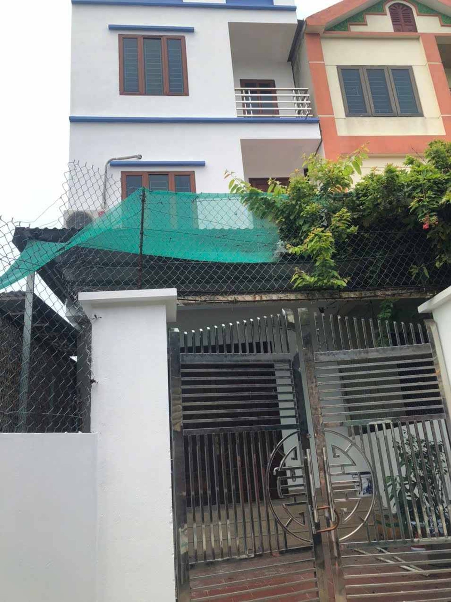 Bán nhà riêng 3 tầng diện tích 120.7m² gần chợ và trường học đường tây thăng long cách 500m