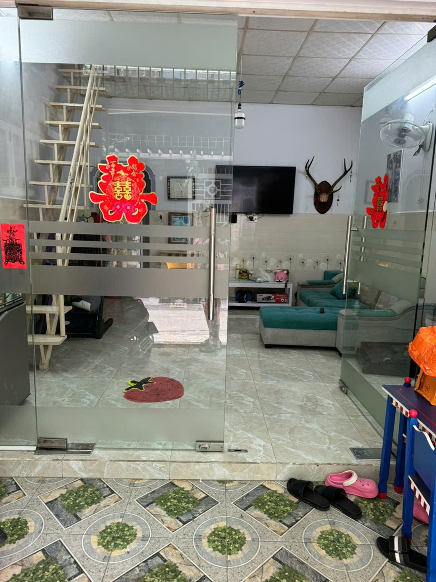 Mô tả

NHÀ HẺM XE HƠI – GẦN 50M² – 3PN – HOÀN CÔNG ĐẦY ĐỦ – TÂN PHÚ 📐 Diện tích: 4,43m x 11,02m