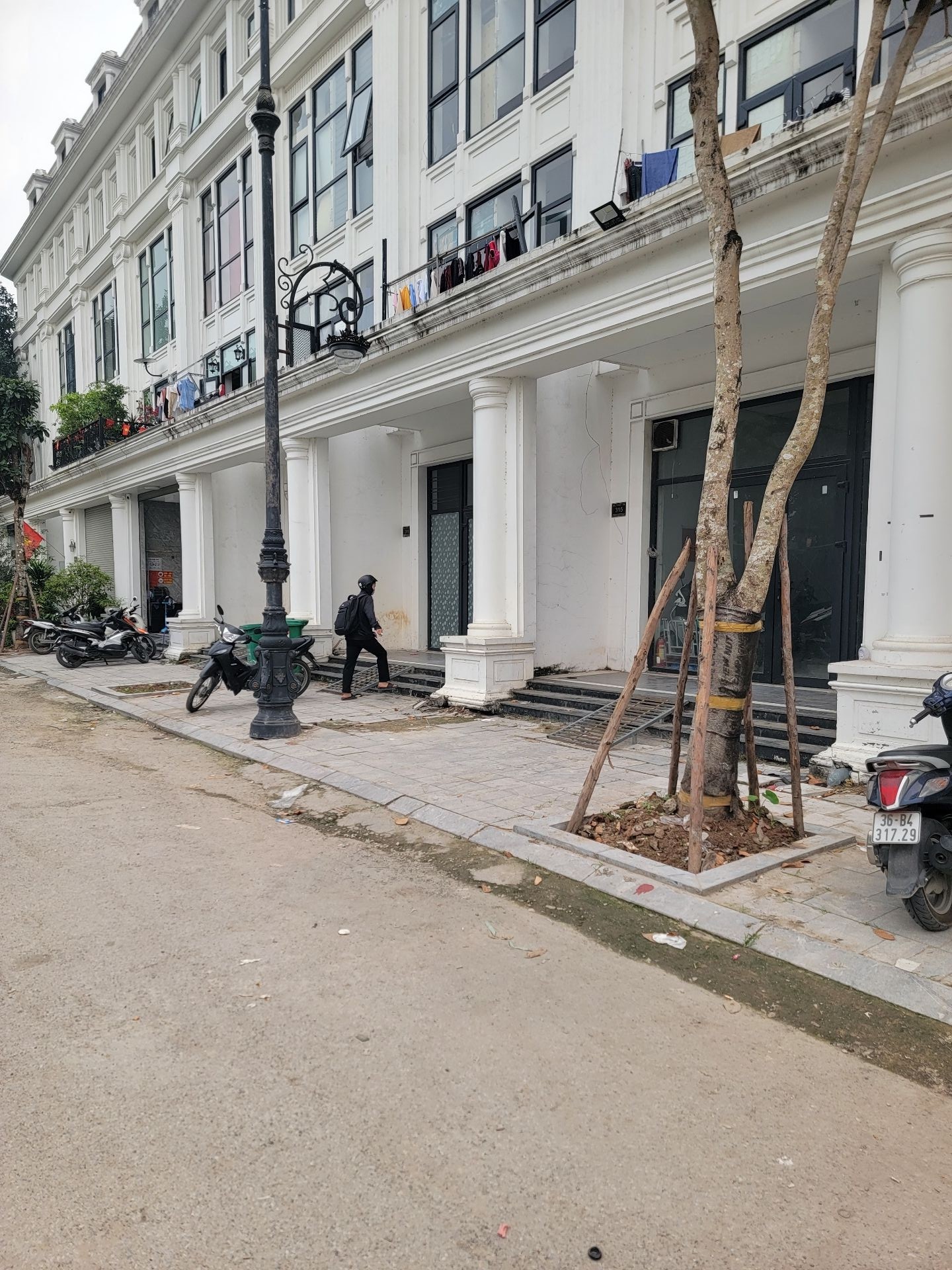 Bán biệt thự liền kề 5 tầng 100m2 tại Tân Mai giá 29 tỷ