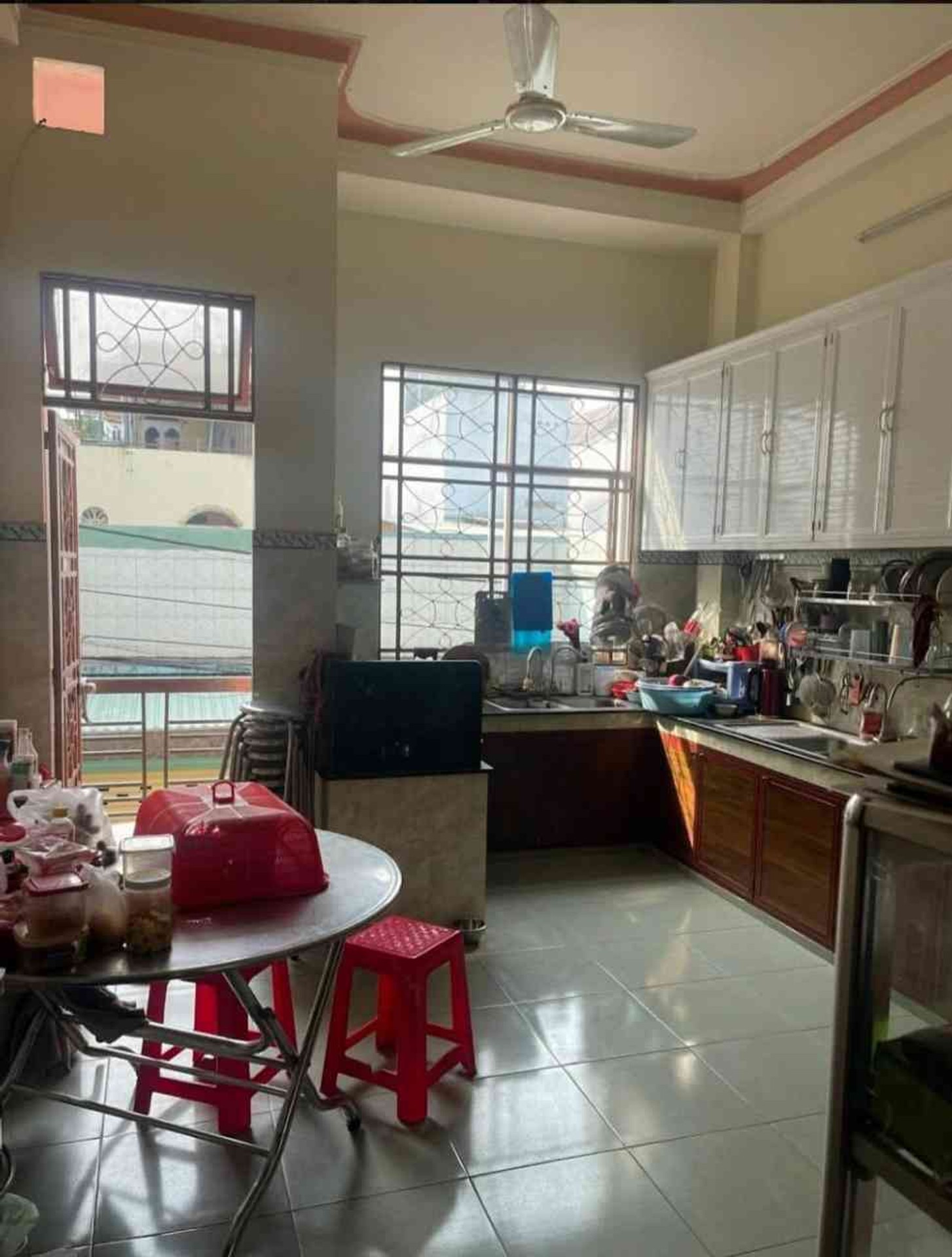 Nhà 5 tầng mặt tiền 4m, diện tích 66m2 tại quận Tân Phú