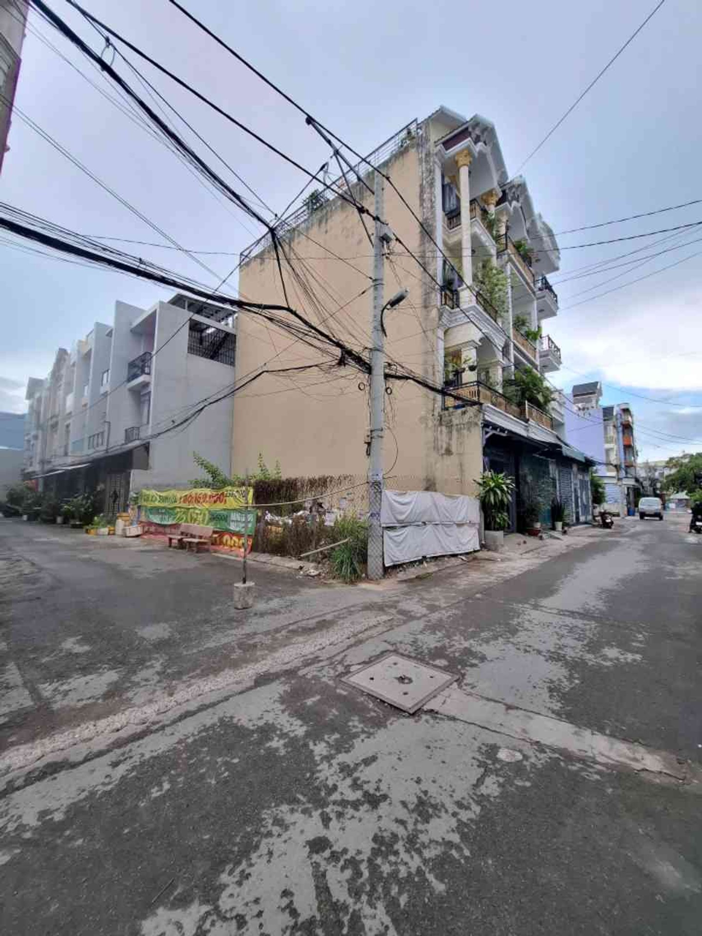 Nhà Một Tầng Lô Góc Thoáng Mát, Giá Mềm Tại Khu An Ninh