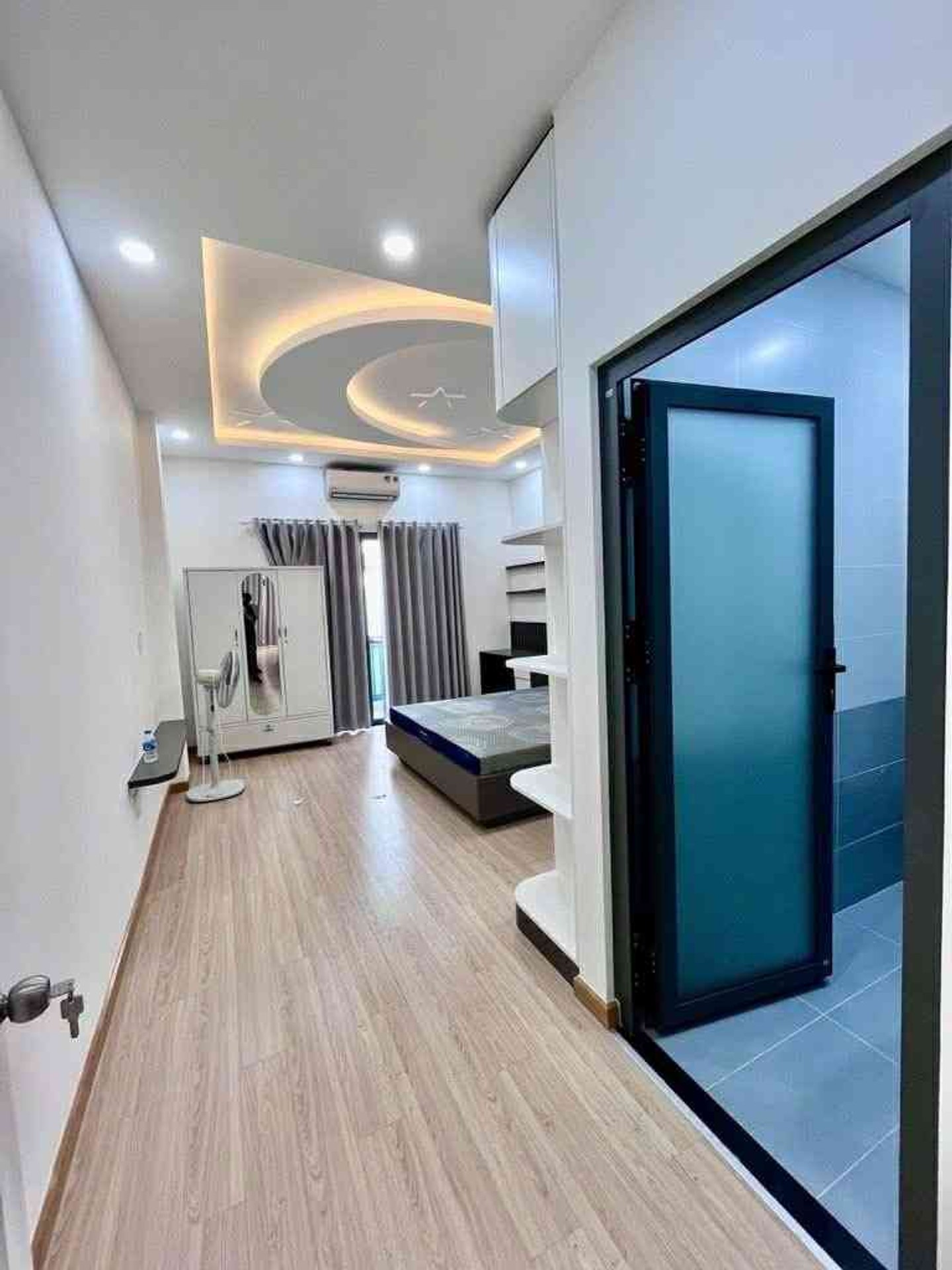 Nhà đẹp 4 tầng Ba Vân, sẵn sàng vào ở ngay
