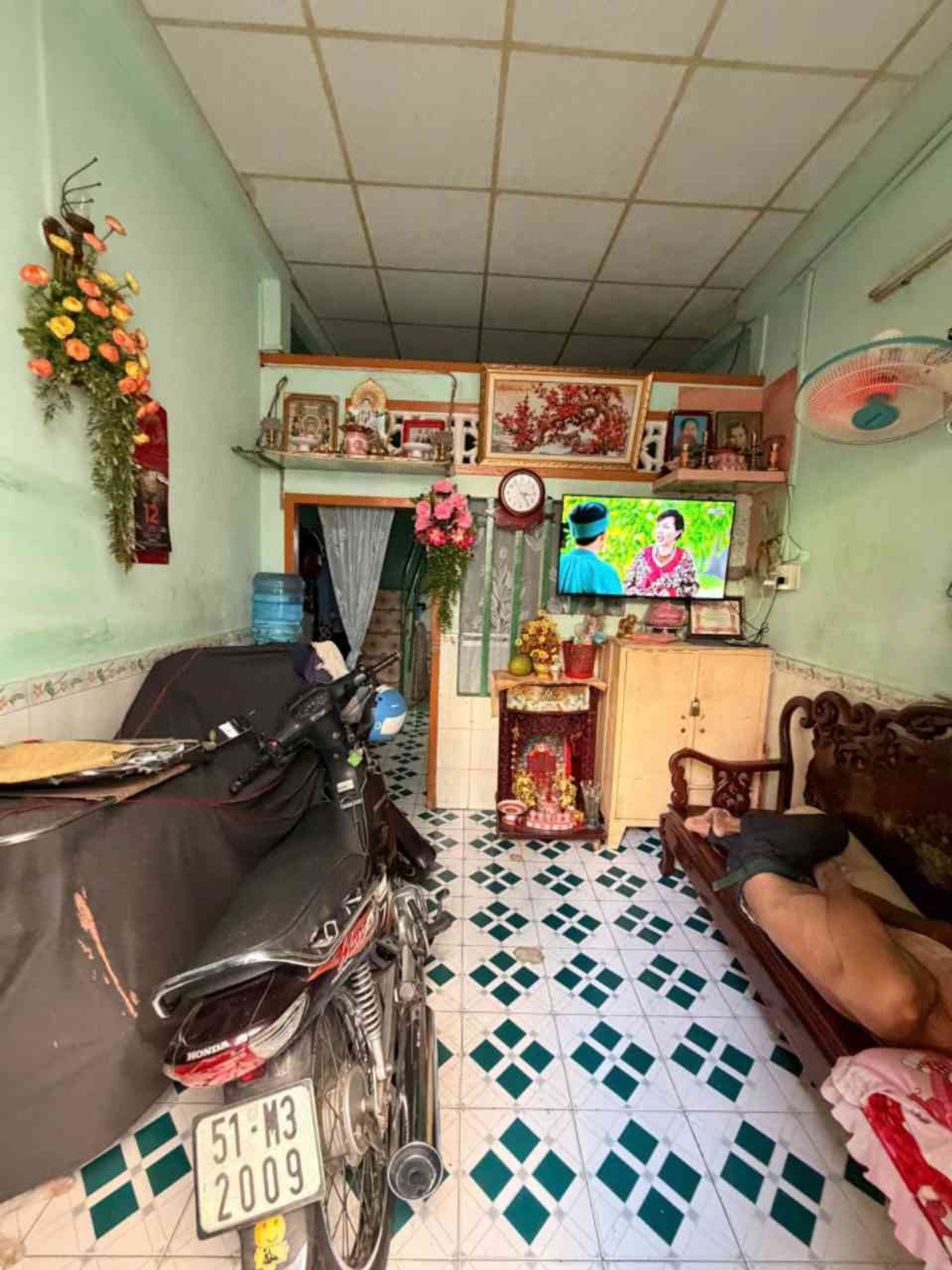 Nhà Góc 2 Tầng Sát Khu Kinh Doanh Sầm Uất