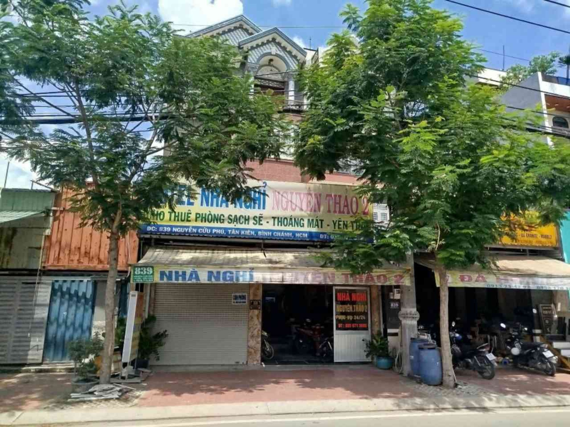 Nhà mặt phố rộng rãi, kinh doanh đỉnh tại Bình Chánh