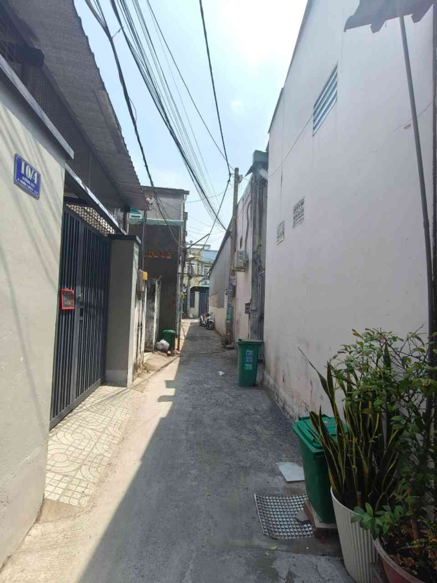 Bán nhà riêng 3 tầng hướng Tây Bắc tại phường Phước Long B, Thủ Đức, giá 4,3 tỷ