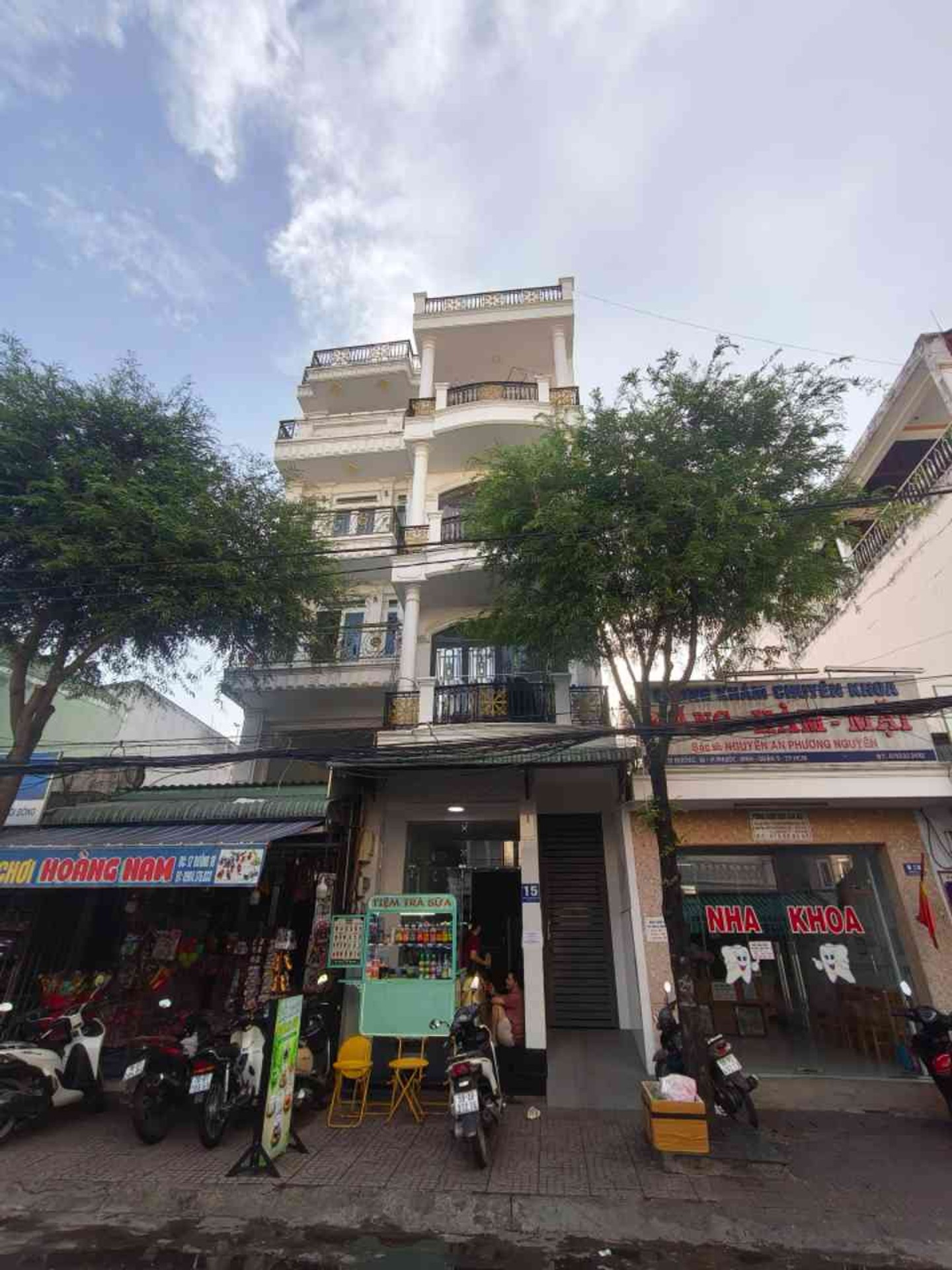 Bán nhà mặt phố CHDV Đường 18 Phước Bình, Thủ Đức, 88m², 4 tầng, kinh doanh sầm uất
