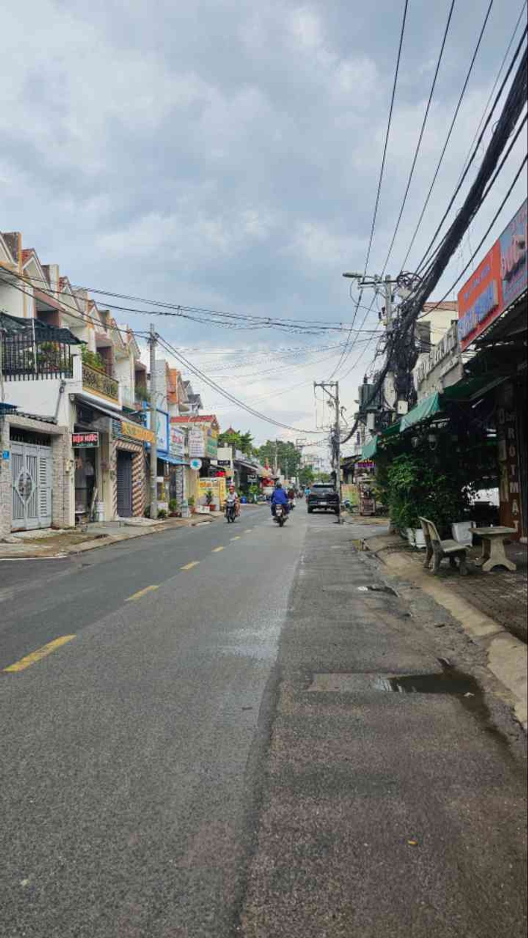 Bán nhà mặt phố 2 tầng diện tích 181m² tại Phường Bình Hưng Hòa B, quận Bình Tân