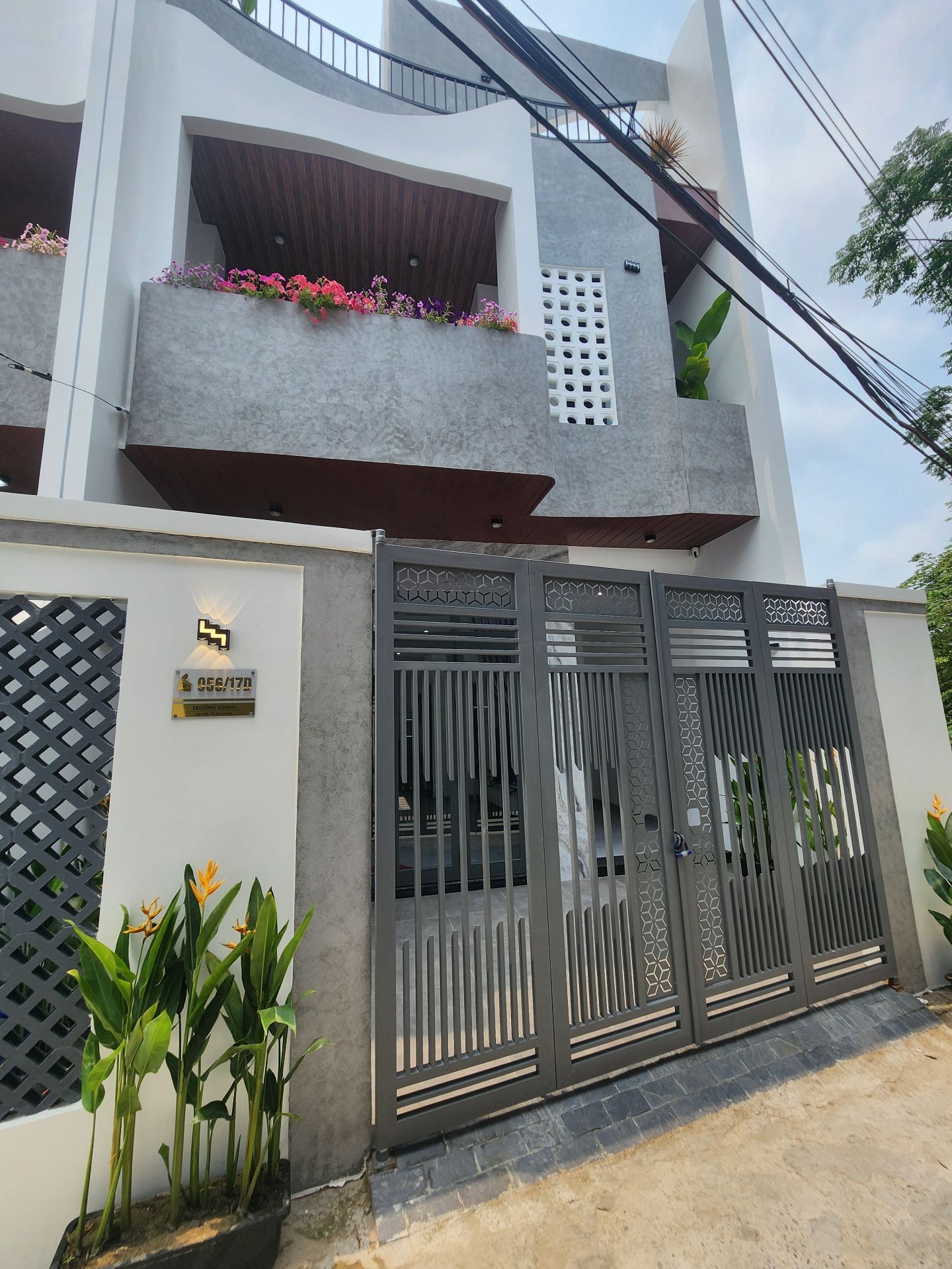 Nhà riêng 2 tầng giá hấp dẫn tại kiệt ô tô Trường Chinh, Đà Nẵng
