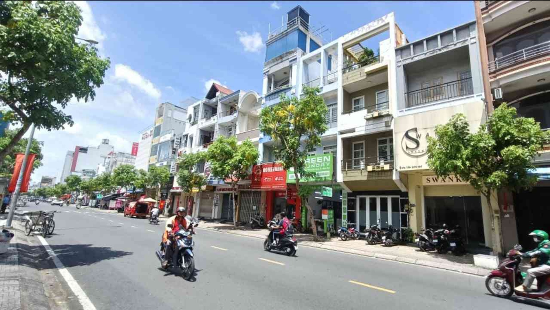 Nhà 4 tầng mặt tiền Tân Sơn Nhì gần Metro Phạm Văn Bạch, Tân Phú