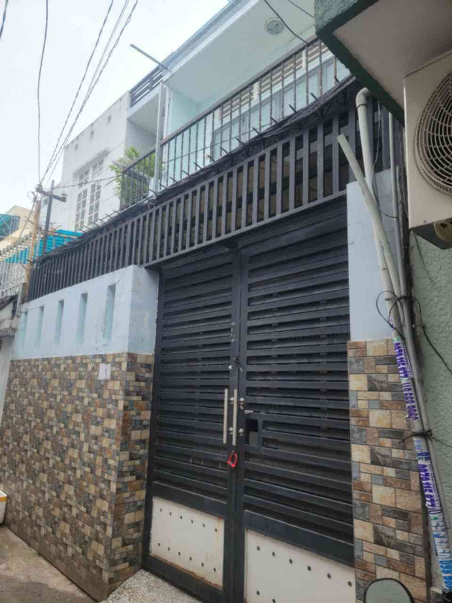 100m2 - HIỆP BÌNH CHÁNH - NGAY ĐẠI HỌC LUẬT- NGANG LÊN ĐÊN 5M -5PN- NHỈNH 6 TỎI