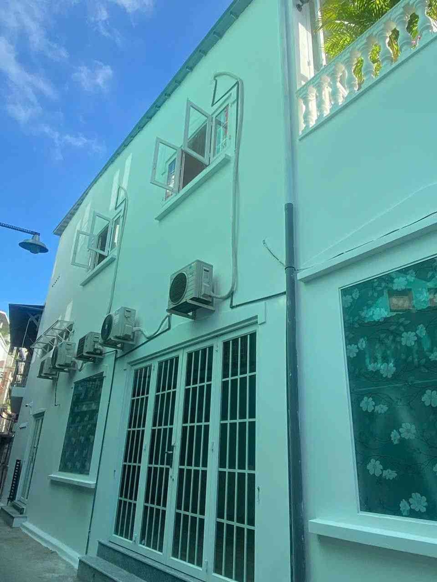 Bán nhà mặt phố 3 tầng, diện tích 60m², trung tâm Bảy Hiền