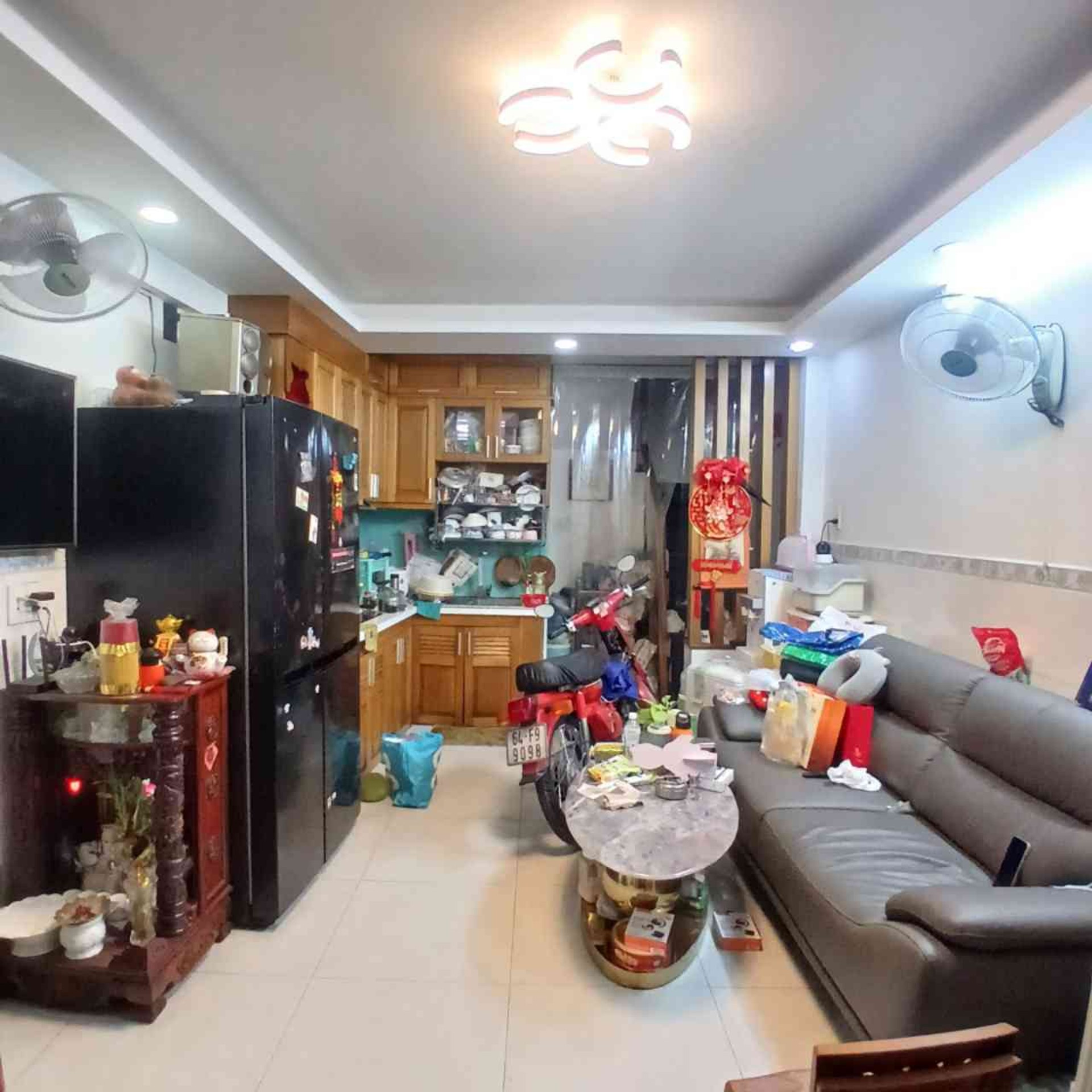 Bán nhà mặt phố phường Bình Phú, TPHCM, mặt tiền rộng, phù hợp kinh doanh