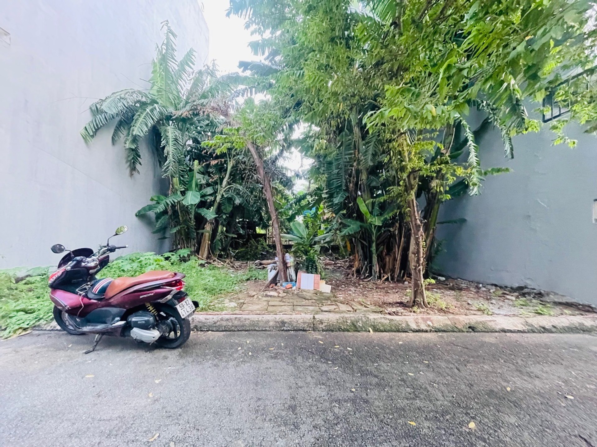 Đất phân lô đẹp sát Vạn Phúc City giá sốc