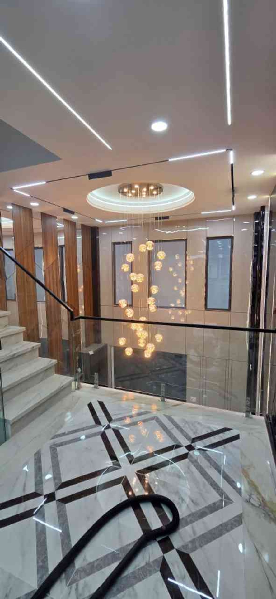 Bán nhà 5 tầng hiện đại tại khu phân lô mới, diện tích 55m2