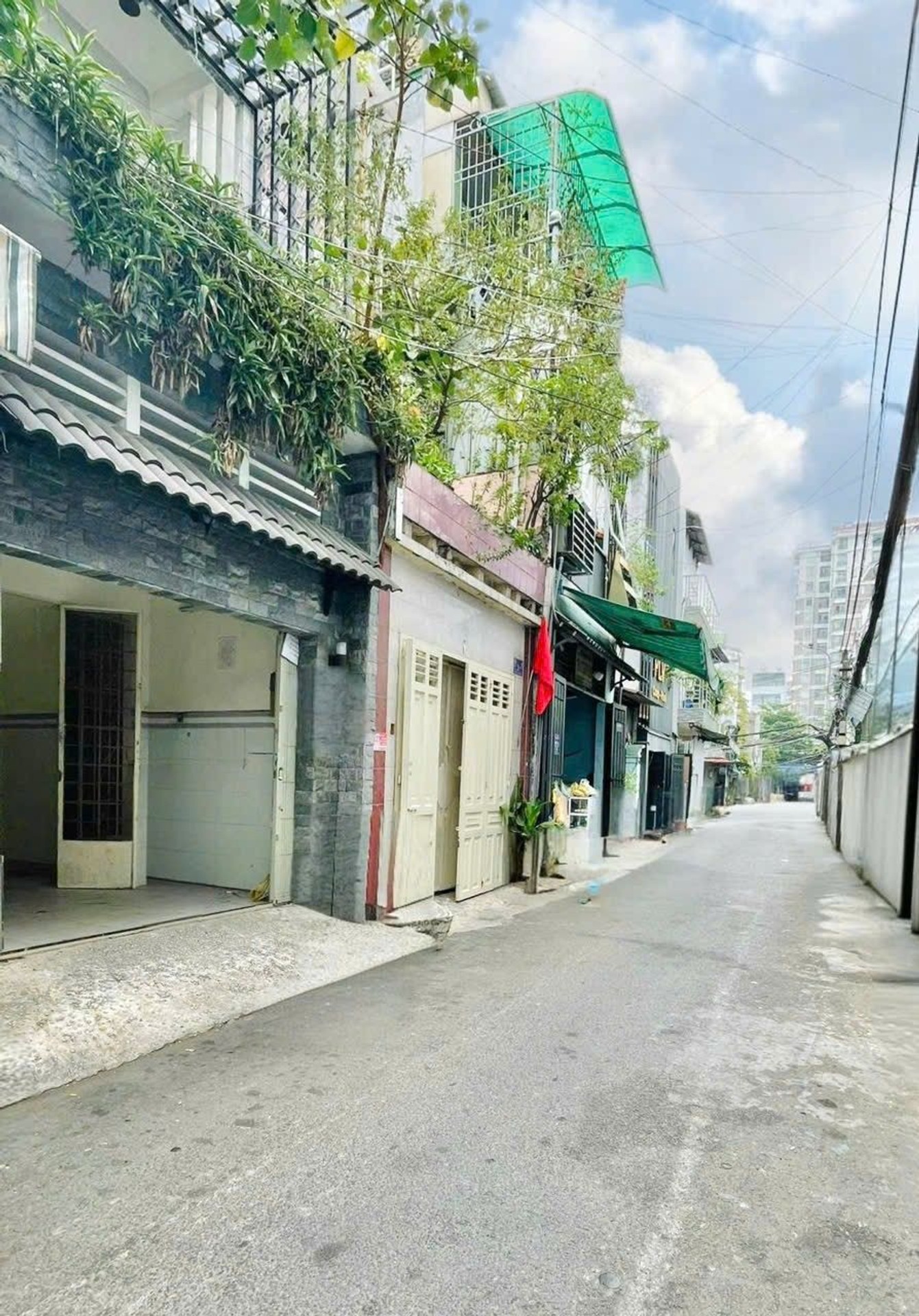 Nhà đẹp Thiên Phước, hẻm ô tô rộng, giá giảm hấp dẫn